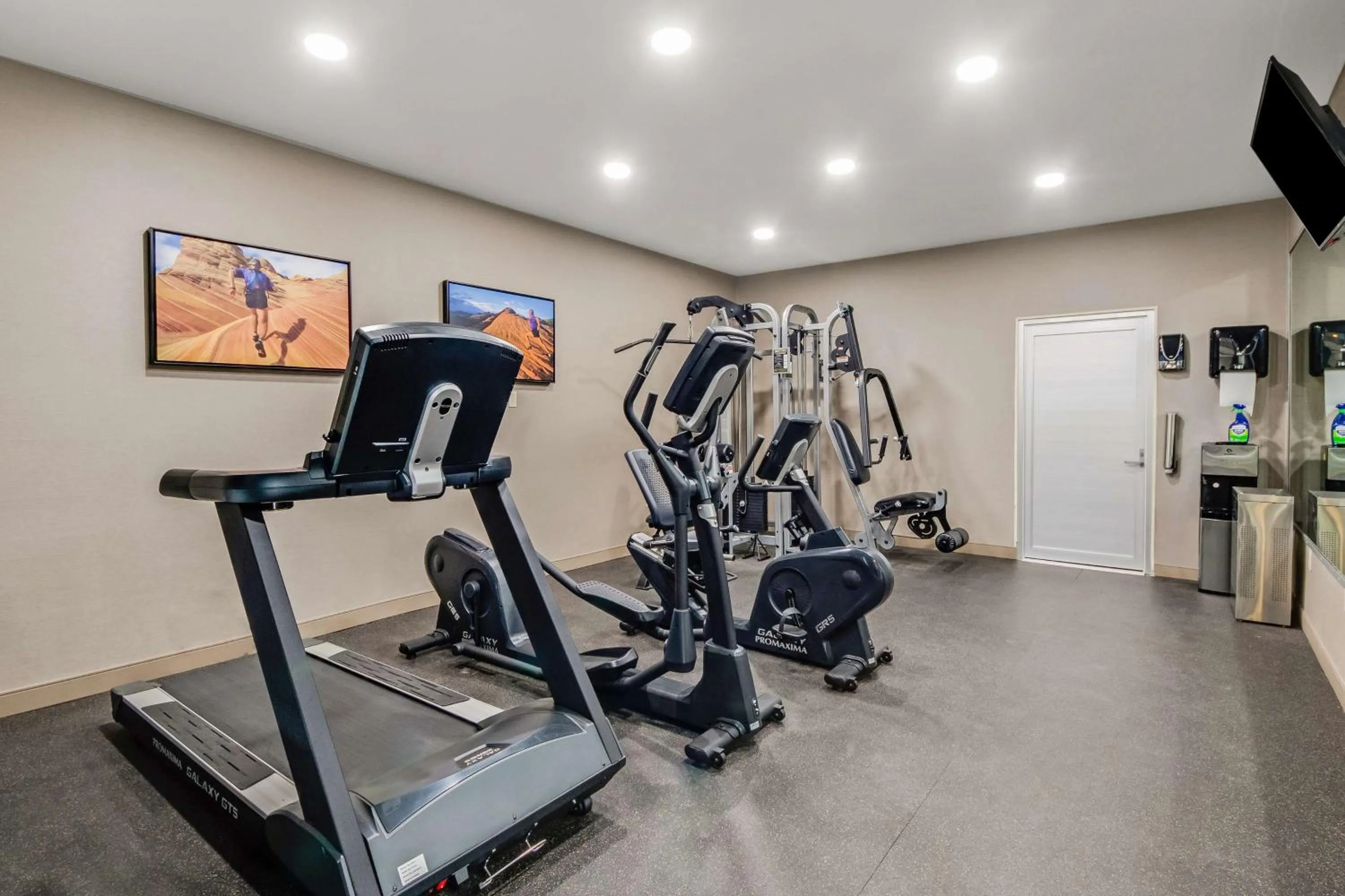 Fitness centre/facilities in Best Western Inn of Del Rio