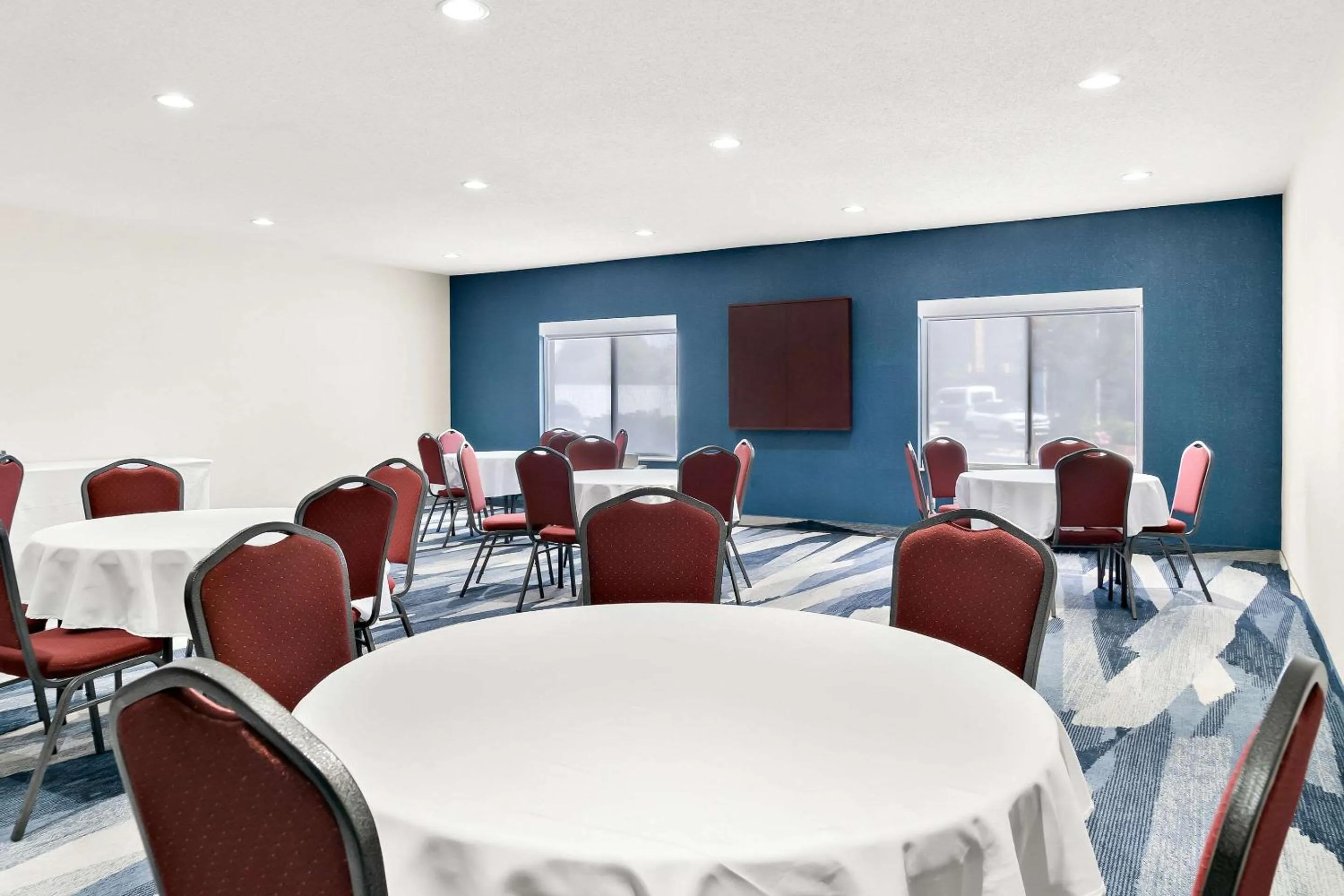 Meeting/conference room in Comfort Suites Southfield-Detroit