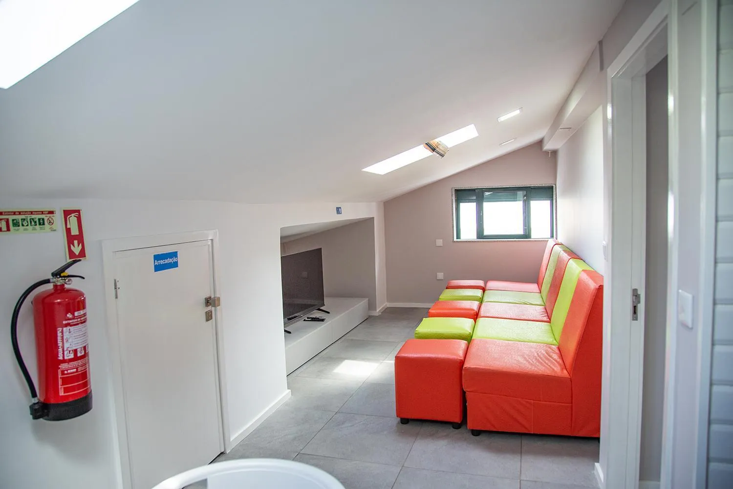 Living room, Bed in myCasa