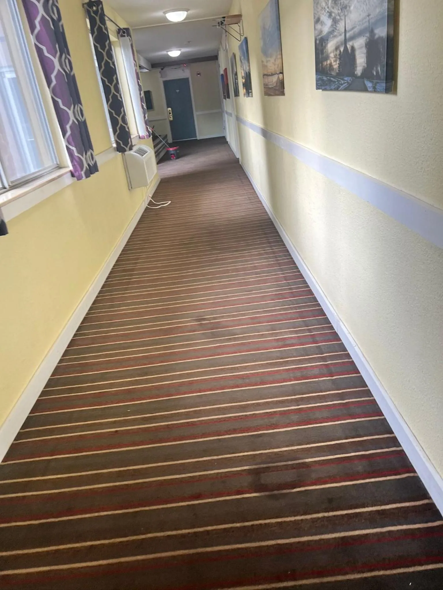 Lobby or reception in Villa Inn Motel Near Hwy 12 WI Capital O