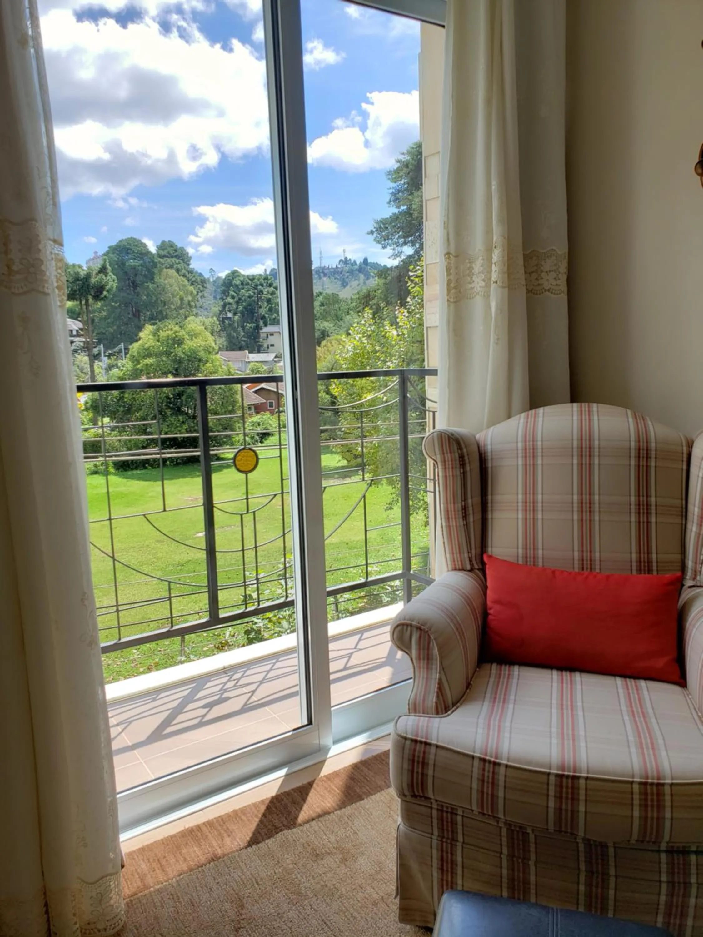 Day in Pousada Annecy - CAPIVARI Fácil acesso ao centrinho e Baden Bar