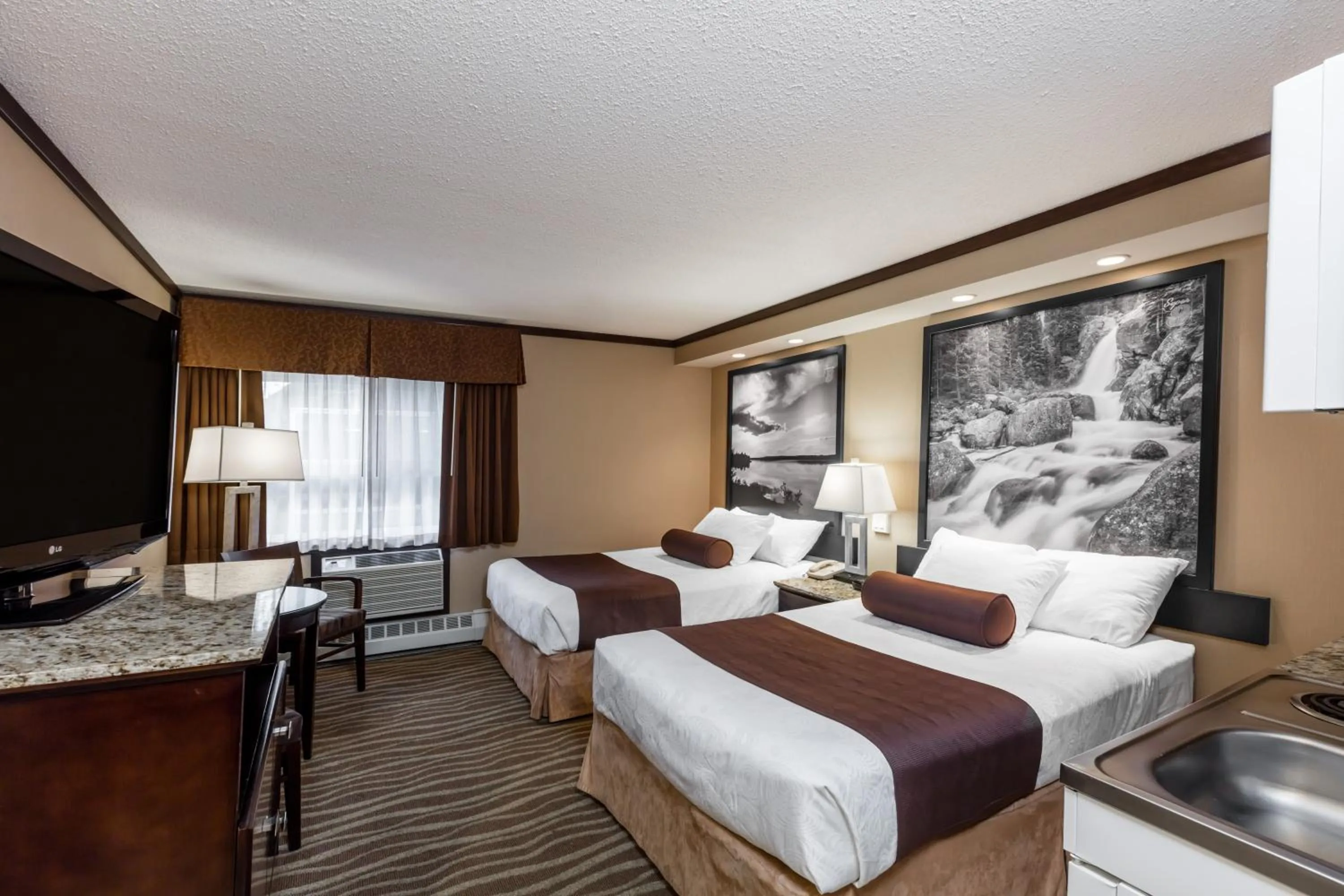 Bed in Siding 16 Lodge