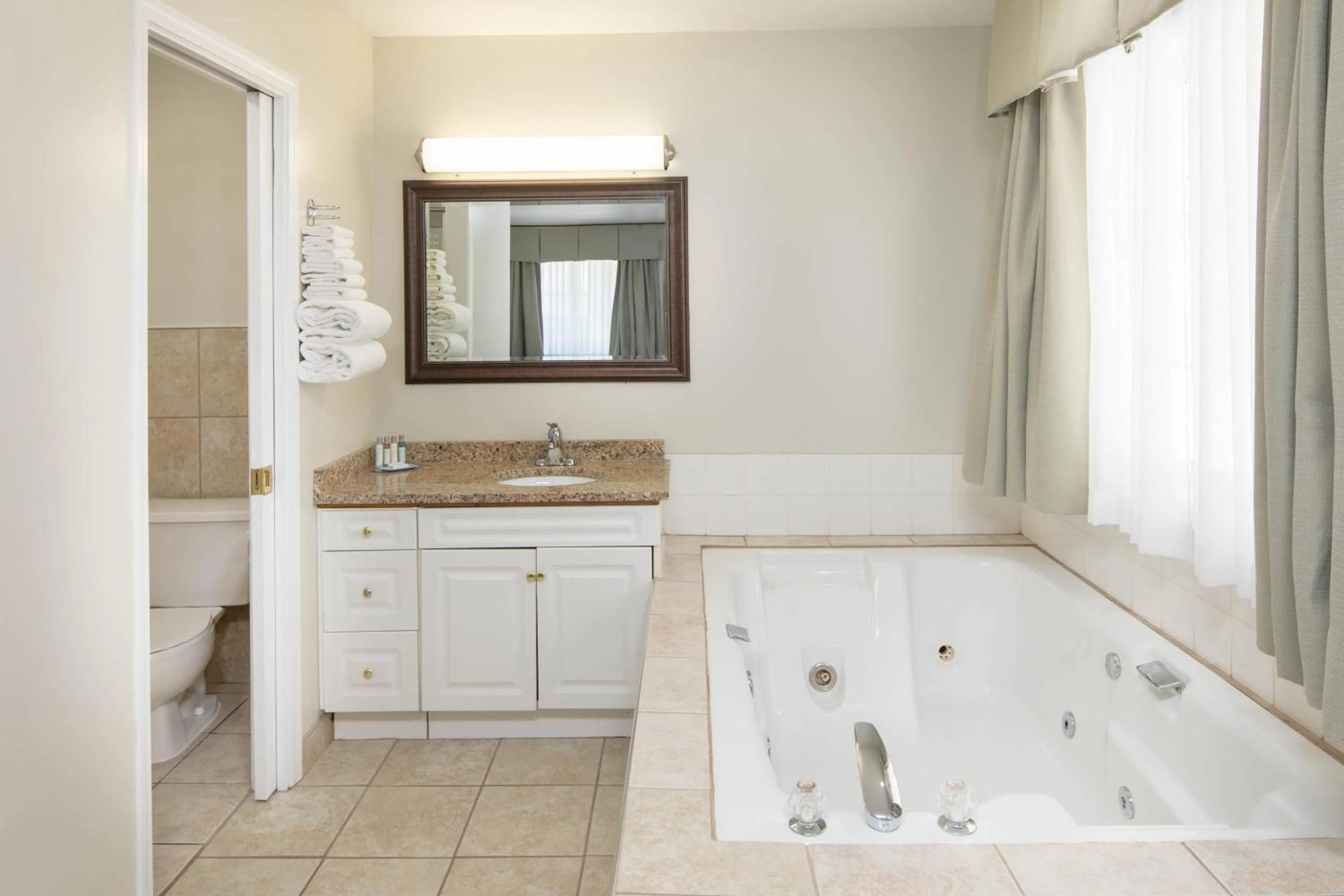 Hot Tub in Travelodge by Wyndham Golden Sportsman Lodge