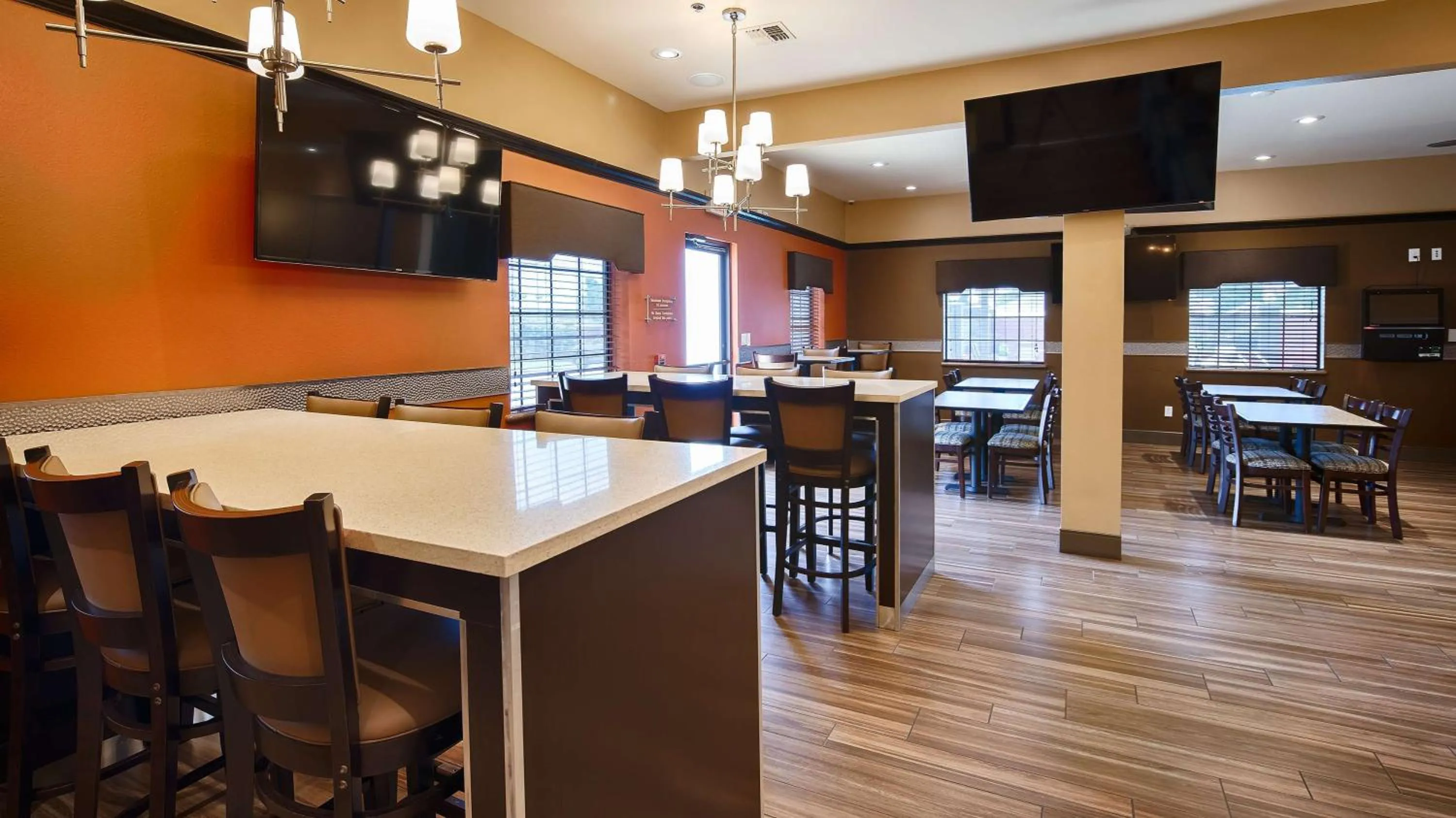 Restaurant/places to eat in Best Western Plus Edinburg Inn & Suites