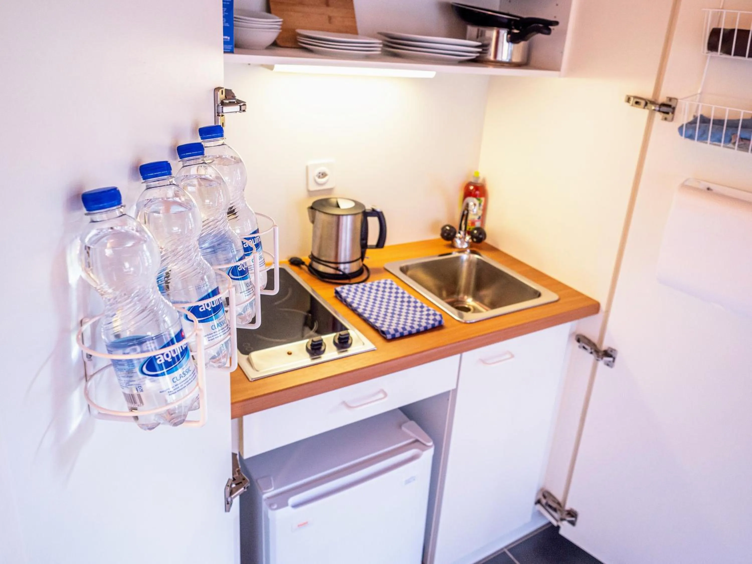 Kitchen or kitchenette in Hotel Gletscherblick Grindelwald