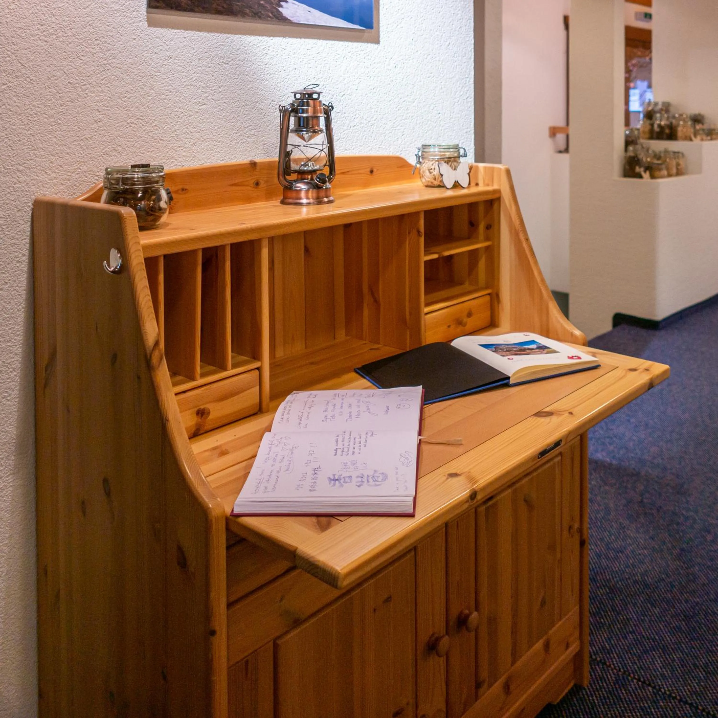 Lobby or reception in Hotel Gletscherblick Grindelwald