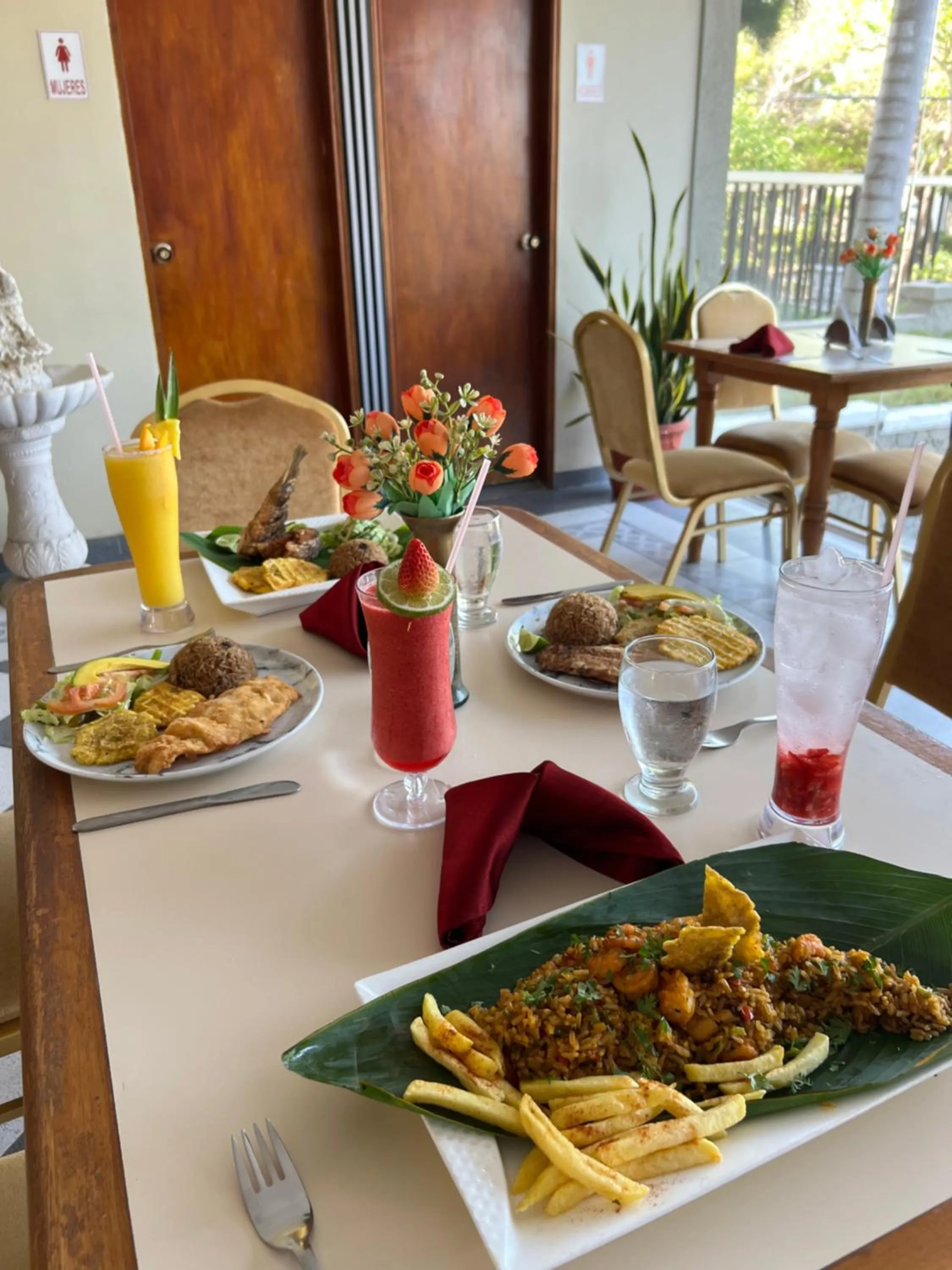 Restaurant/places to eat in Hotel Casa Ballesteros