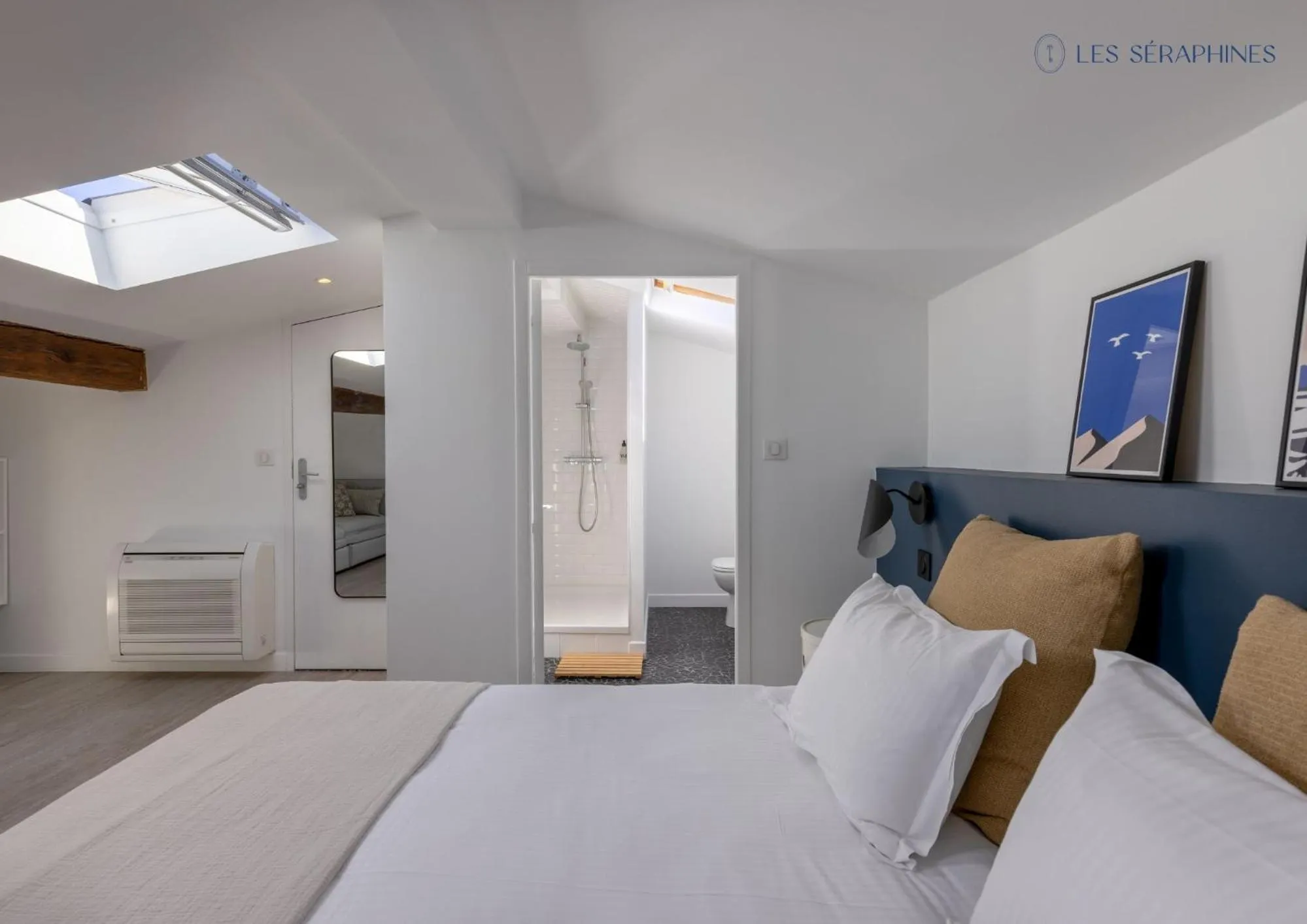 Bed in Les Séraphines - Chambres d'hôtes - Guests house