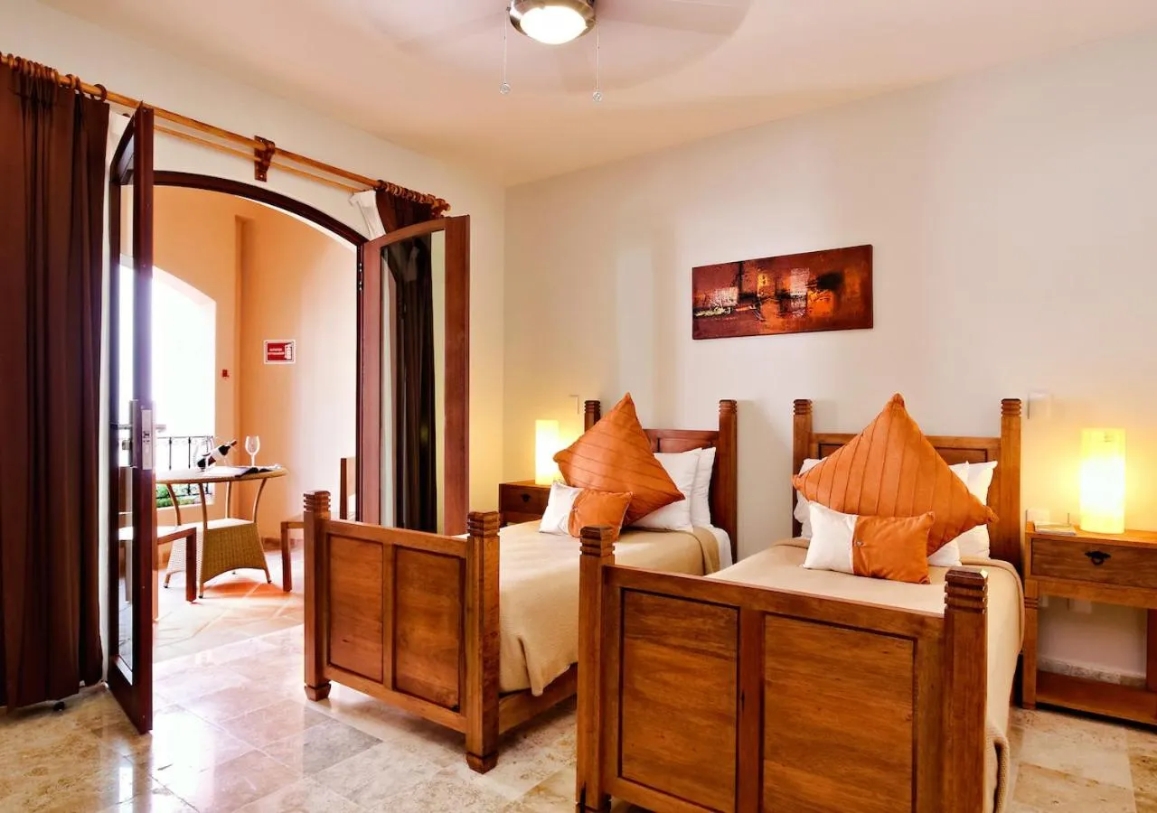 Bedroom, Bed in Acanto Hotel Playa del Carmen, Trademark Collection by Wyndham