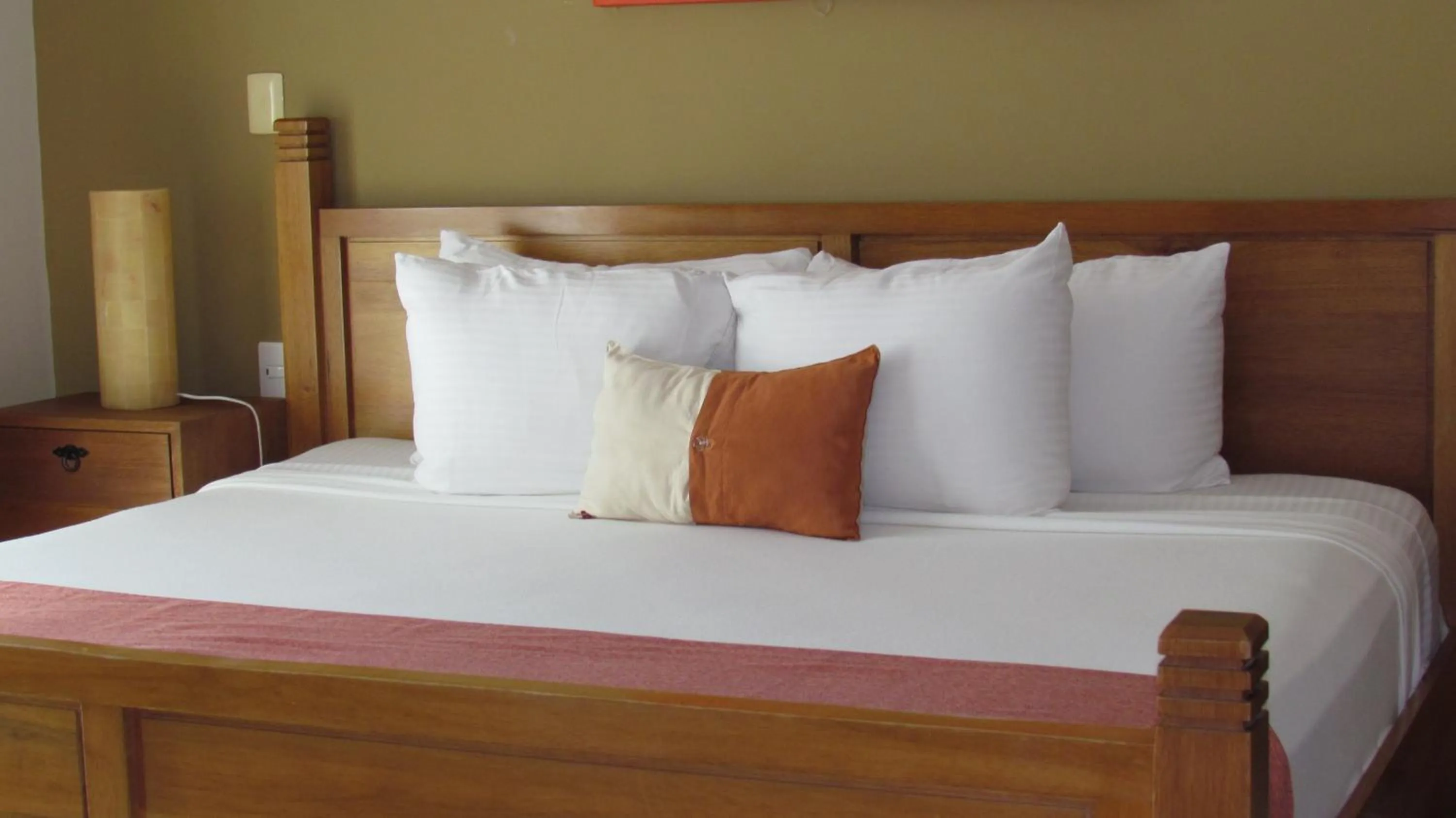 Bed in Acanto Hotel Playa del Carmen, Trademark Collection by Wyndham