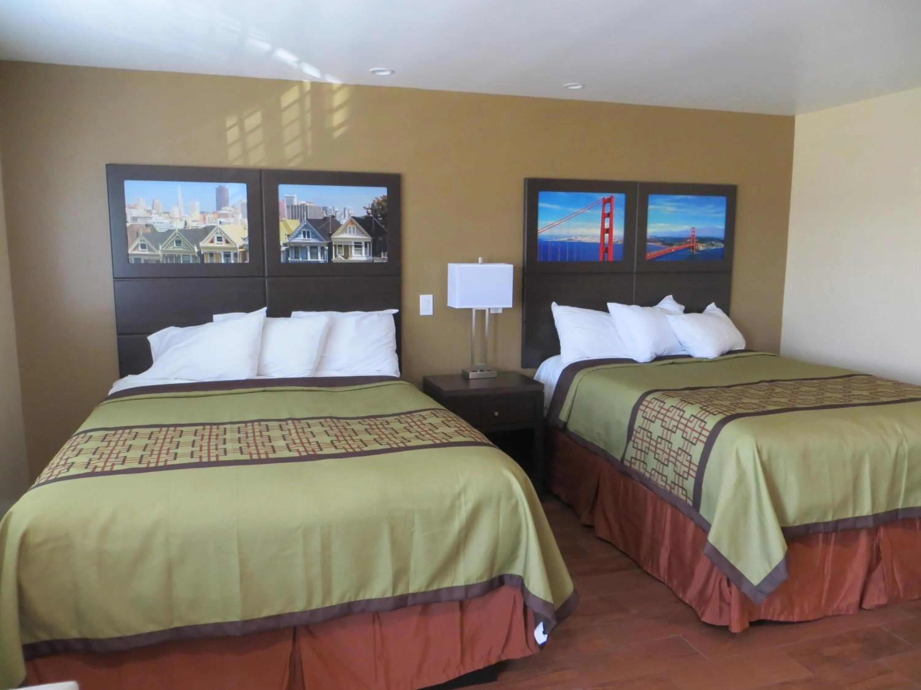 Bed in Muir Woods Lodge