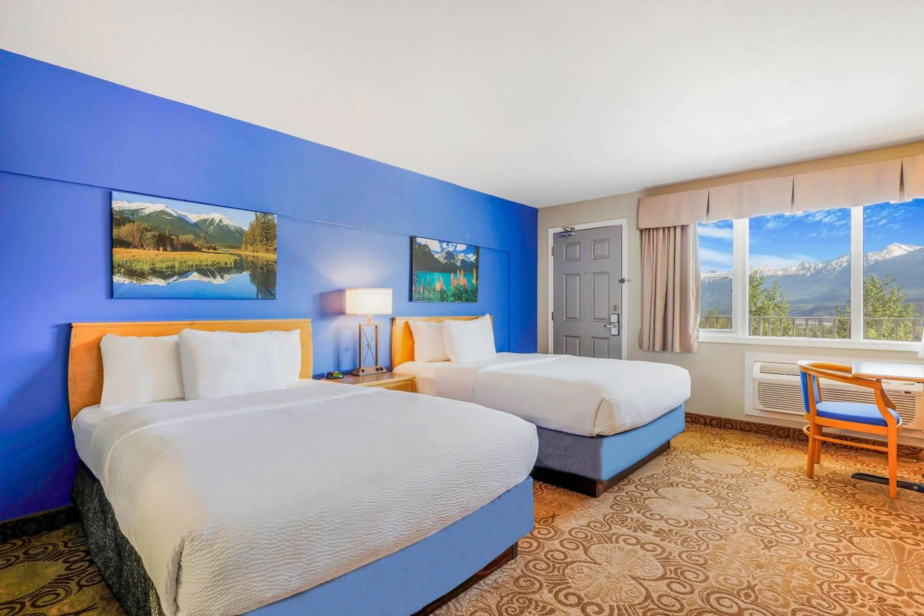 Bed in Days Inn by Wyndham Golden