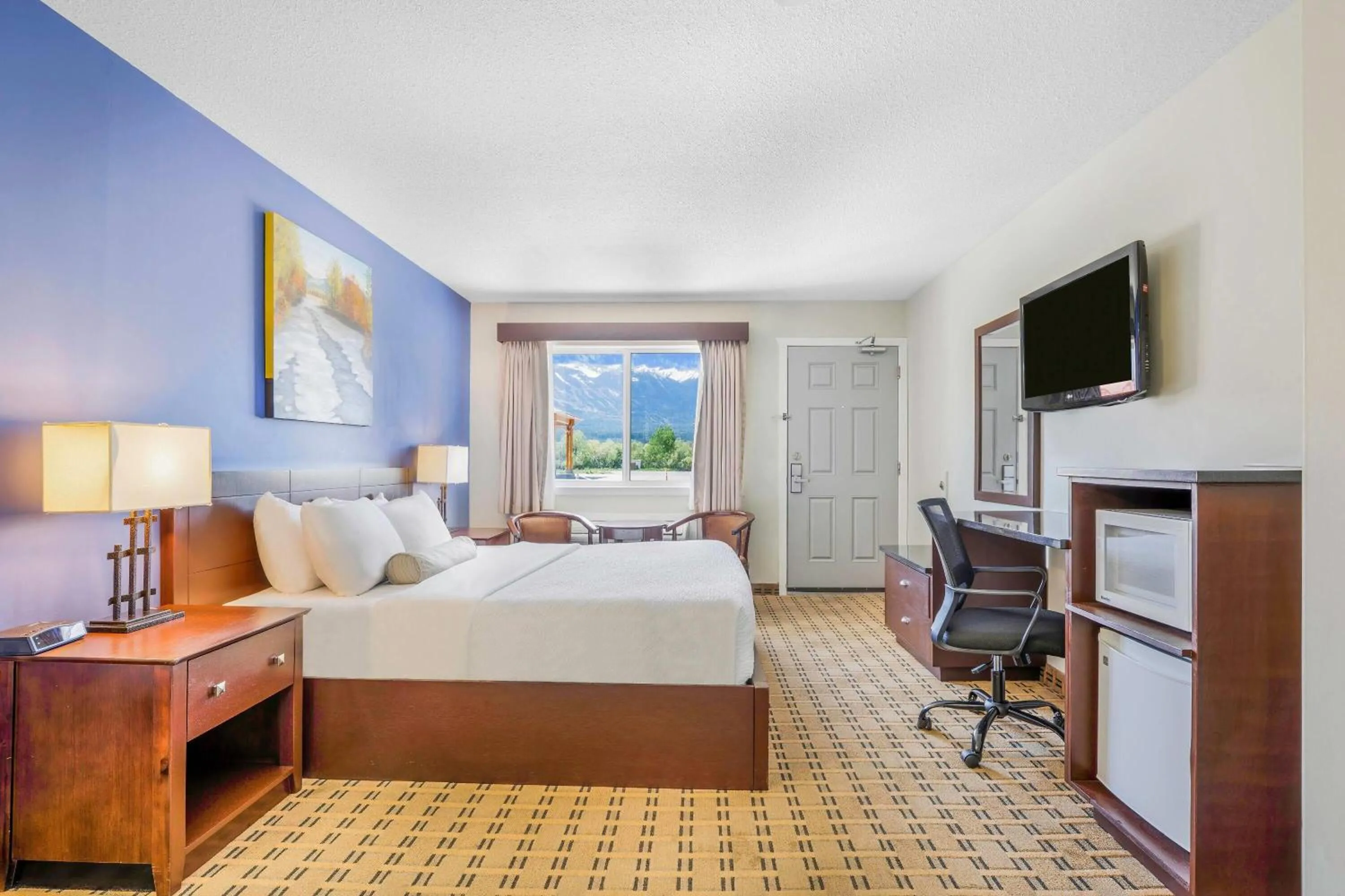 Bed in Days Inn by Wyndham Golden