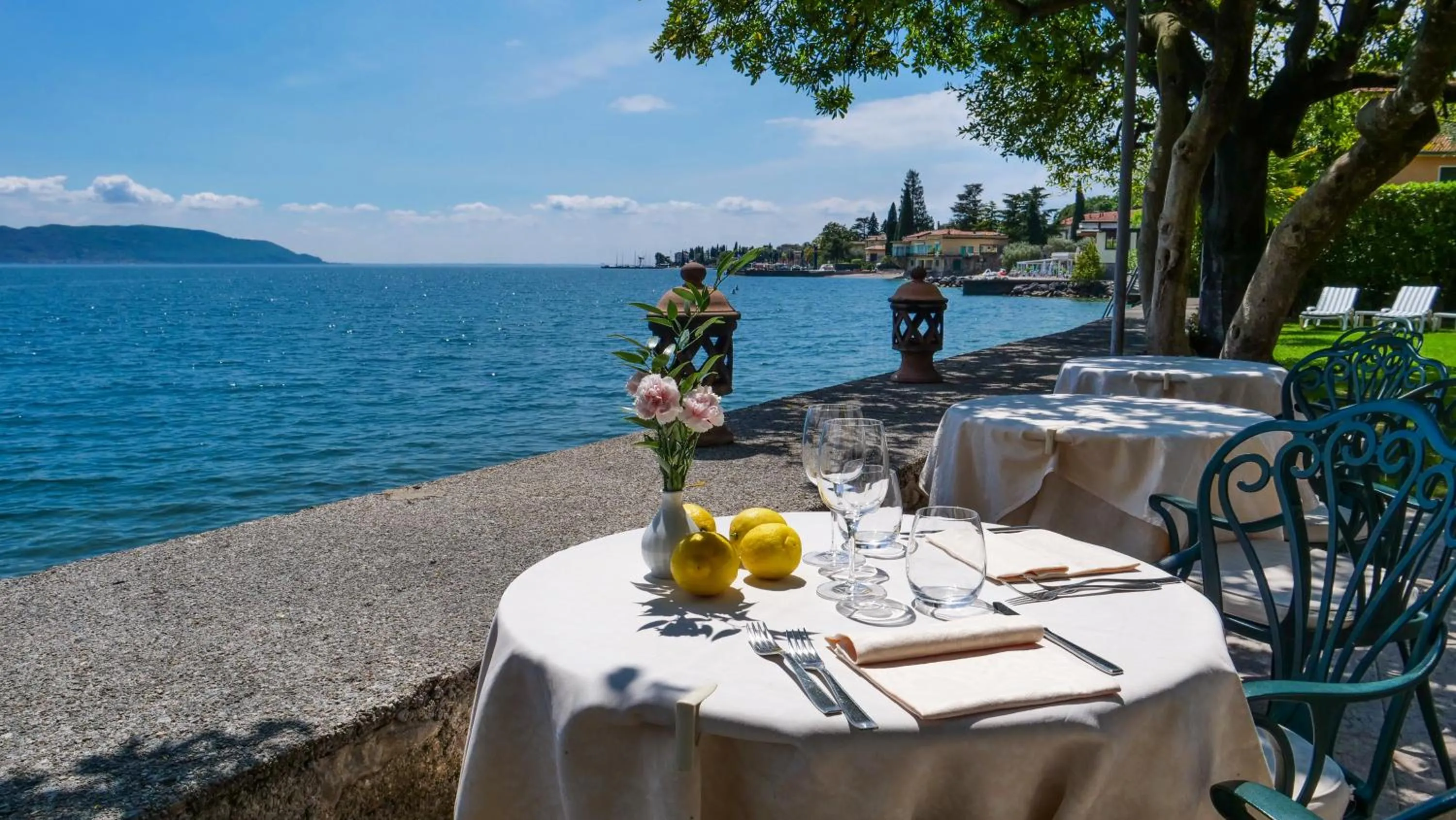 Restaurant/places to eat in Hotel Gardenia al Lago