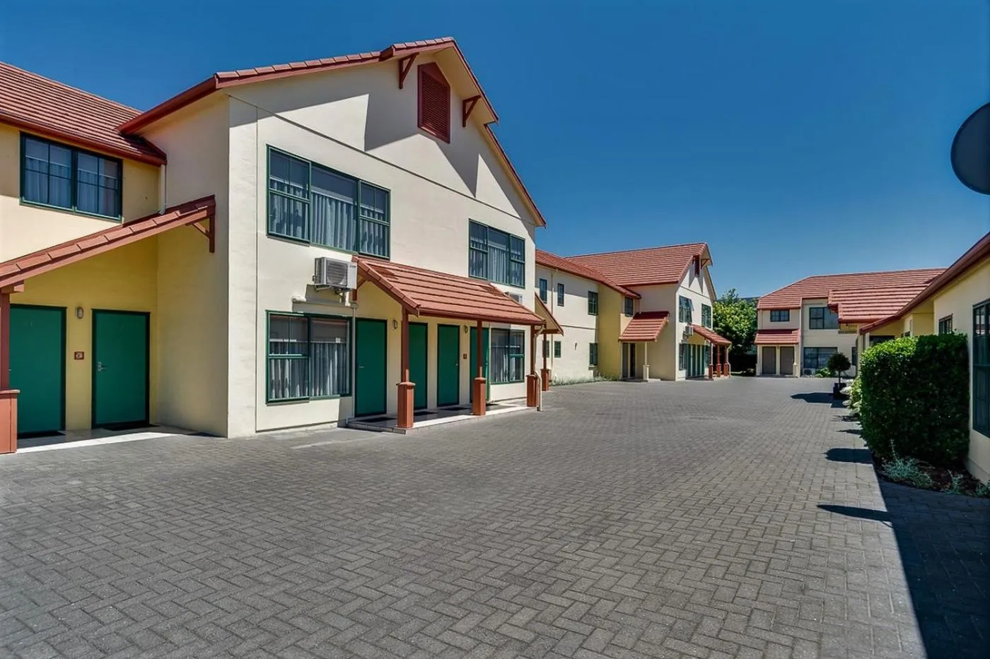 Property building in Cumberland Court Motel