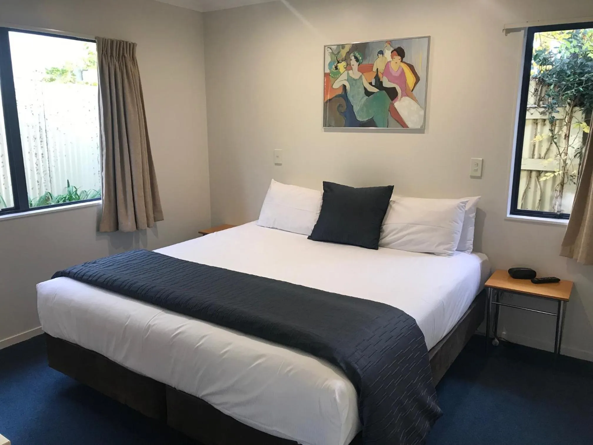 Bed in Claremonte Motor Lodge