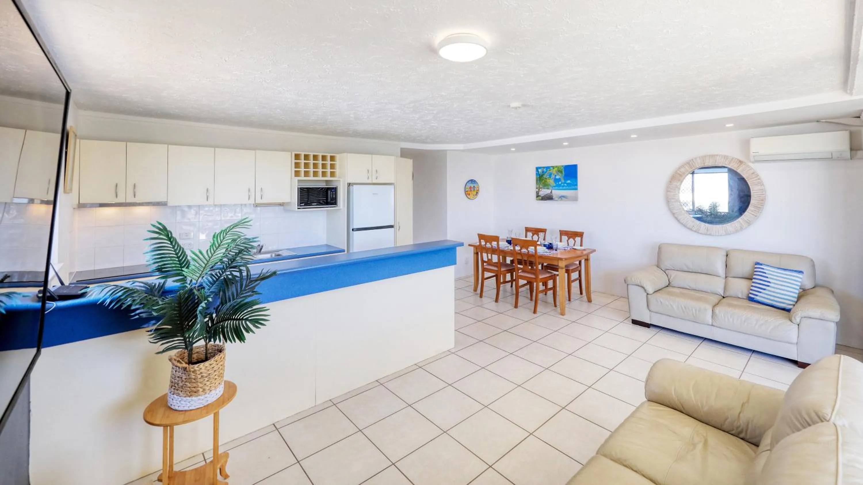 air conditioner in Merrima Court Holidays