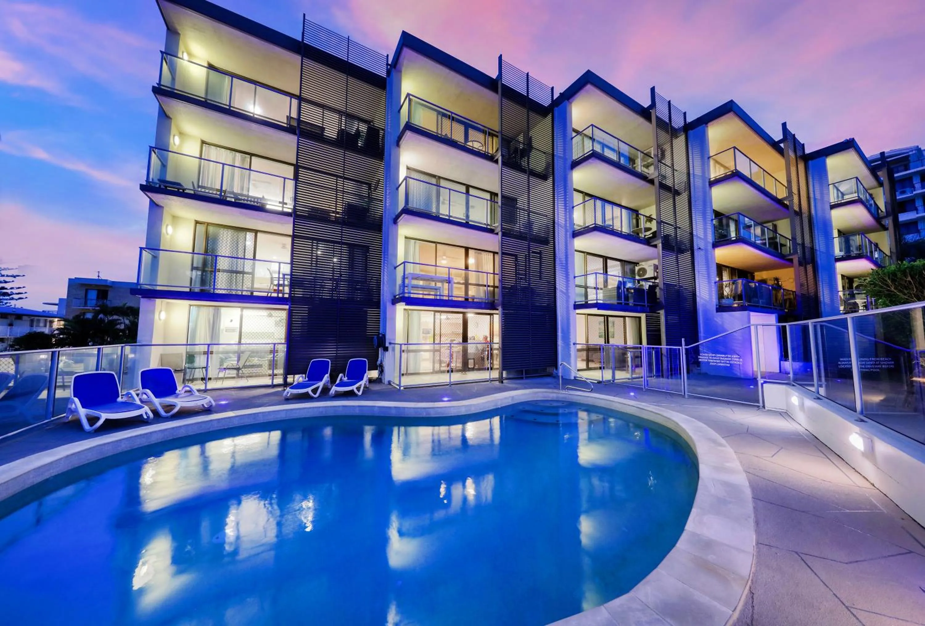 Merrima Court Holidays