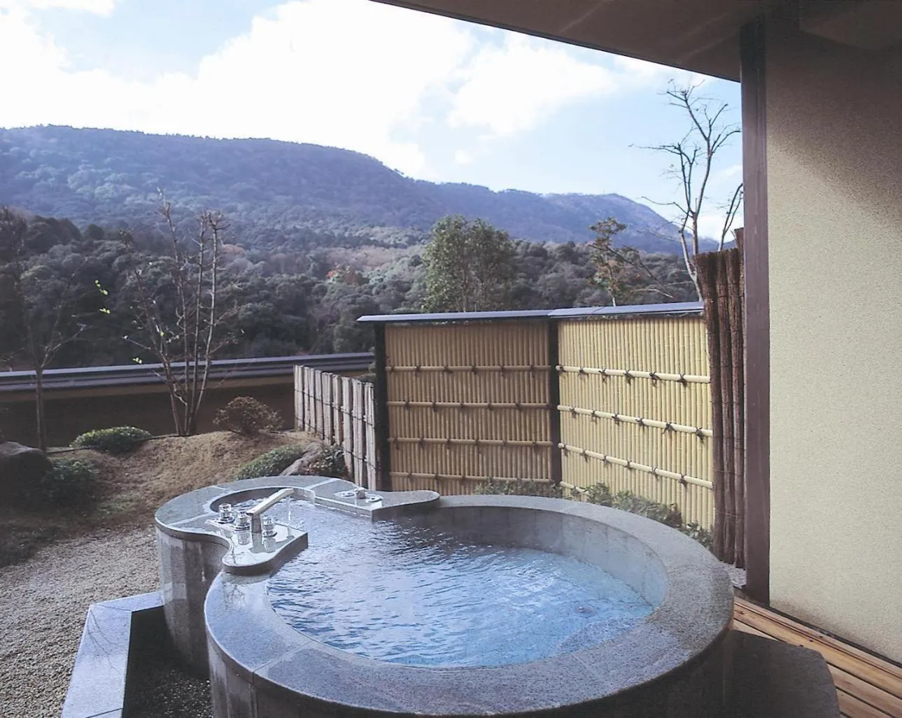 Bathroom in Kotohira Onsen Kotosankaku