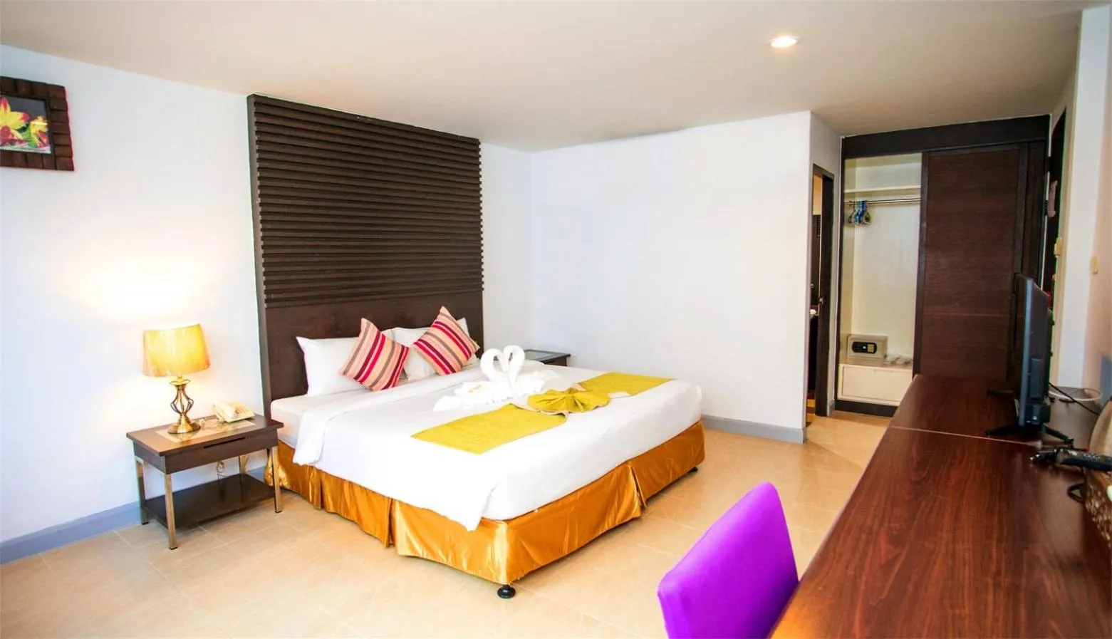 Bed in Sino House Patong