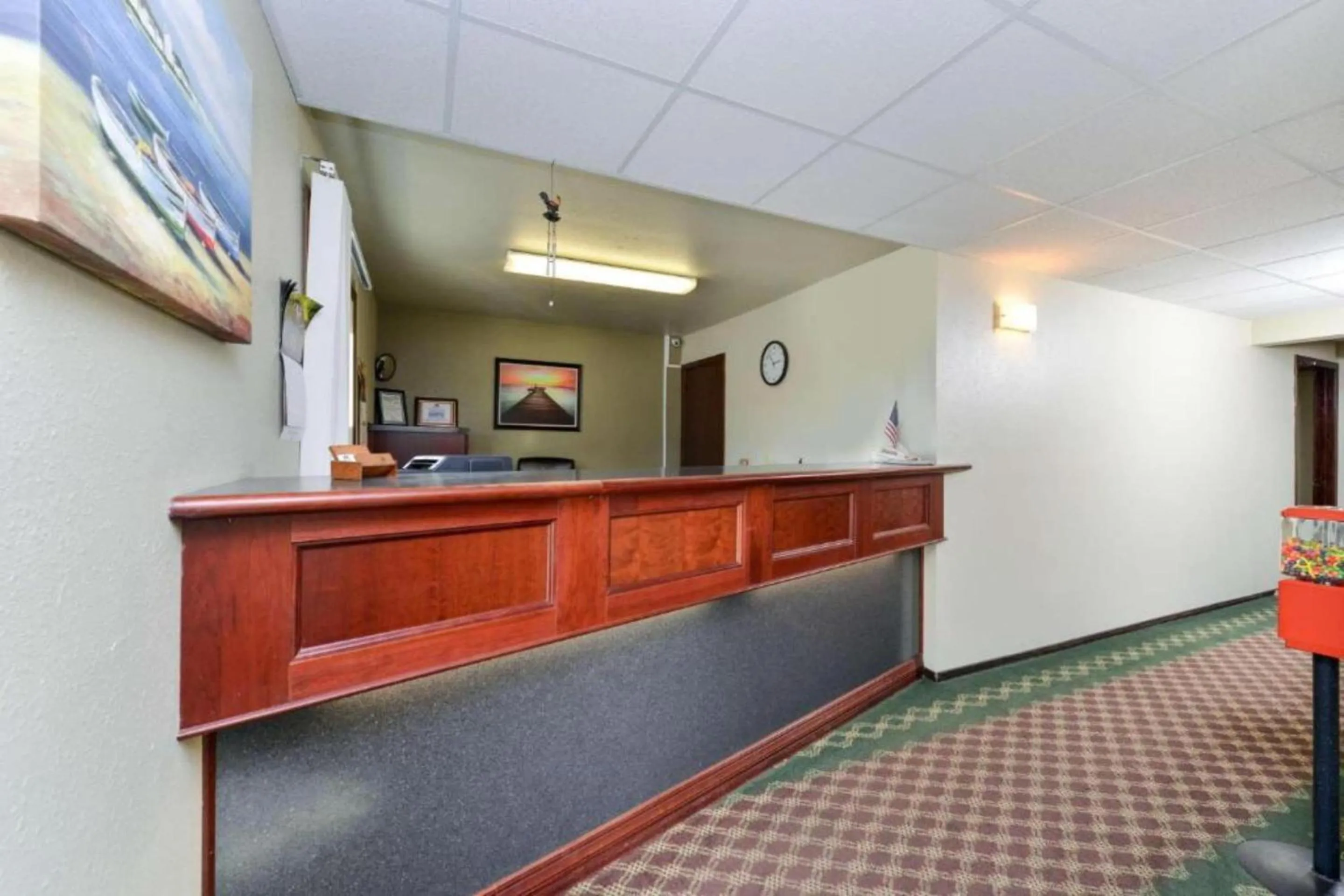 Lobby or reception in Love Hotels Staples by OYO at HWY 10 MN