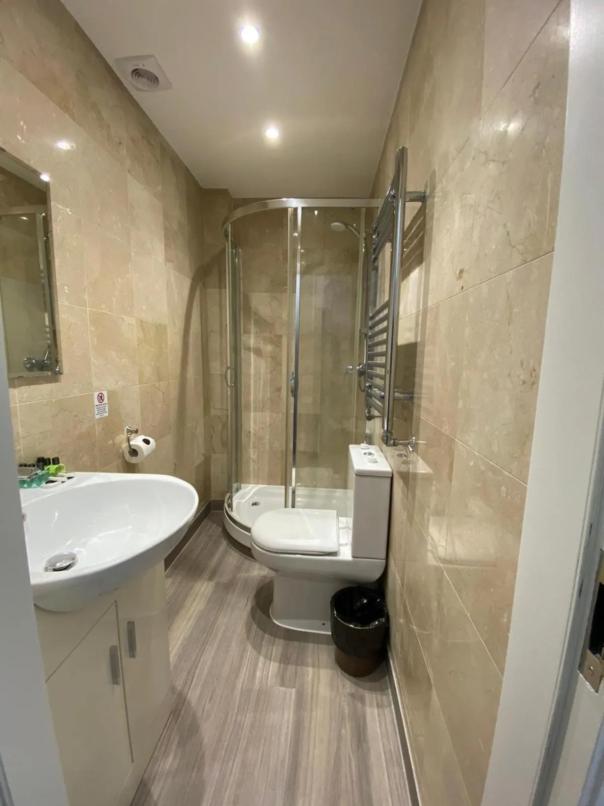 Bathroom in MSK Premium