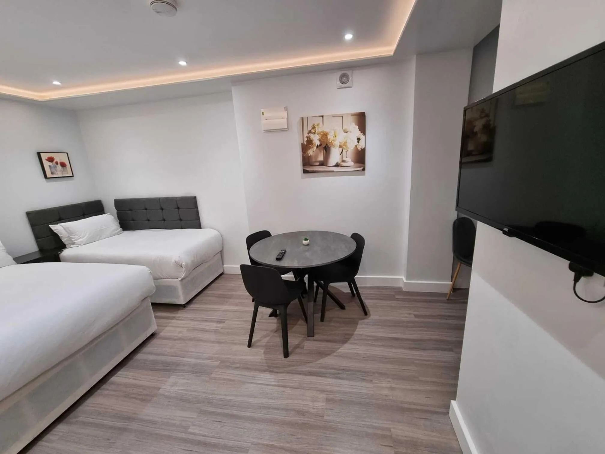 Bedroom, Bed in MSK Premium