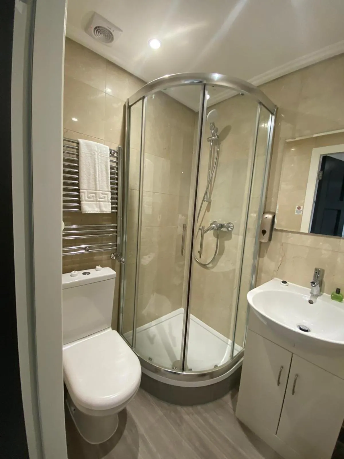 Bathroom in MSK Premium