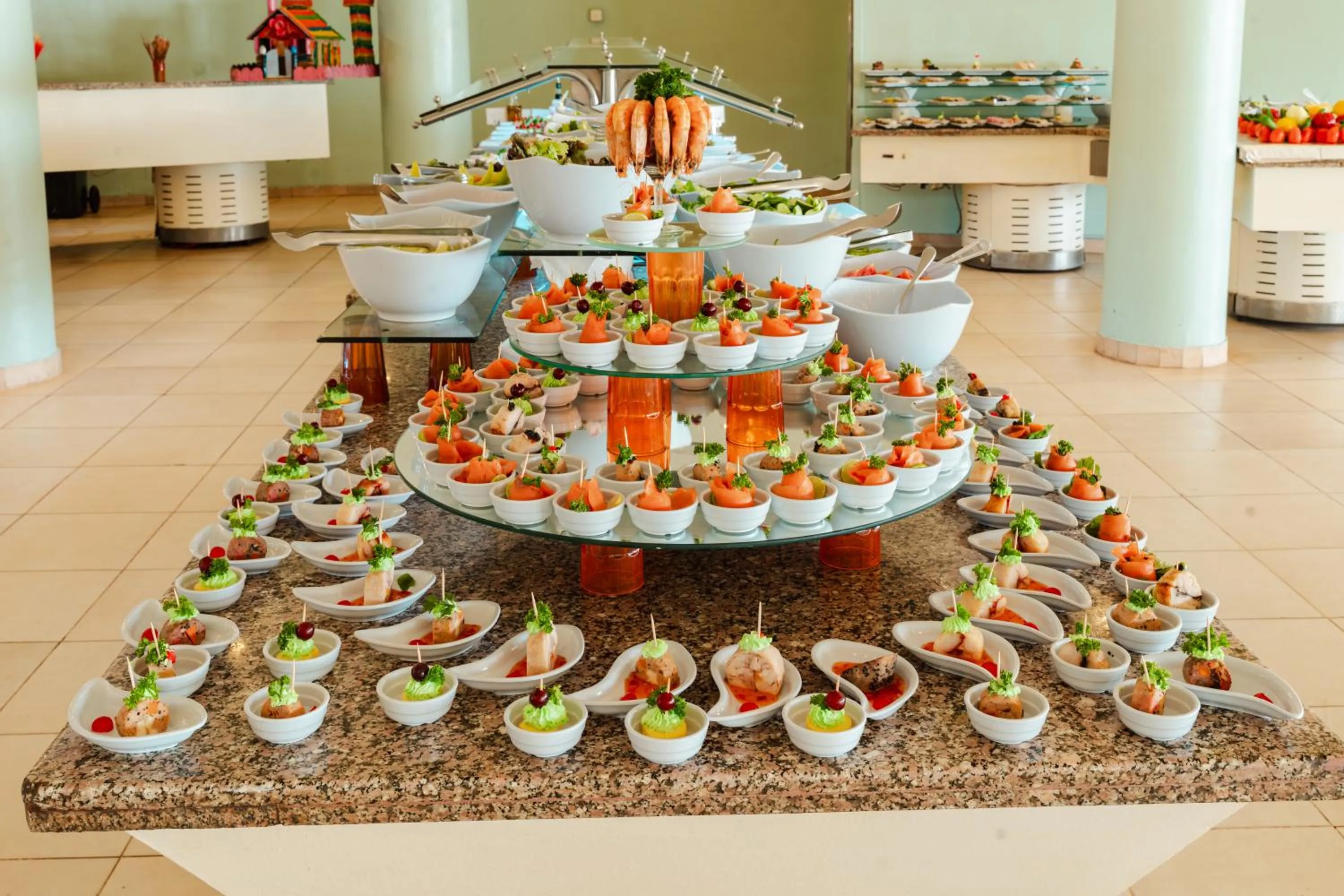 Restaurant/places to eat in Blend Club Aqua Resort