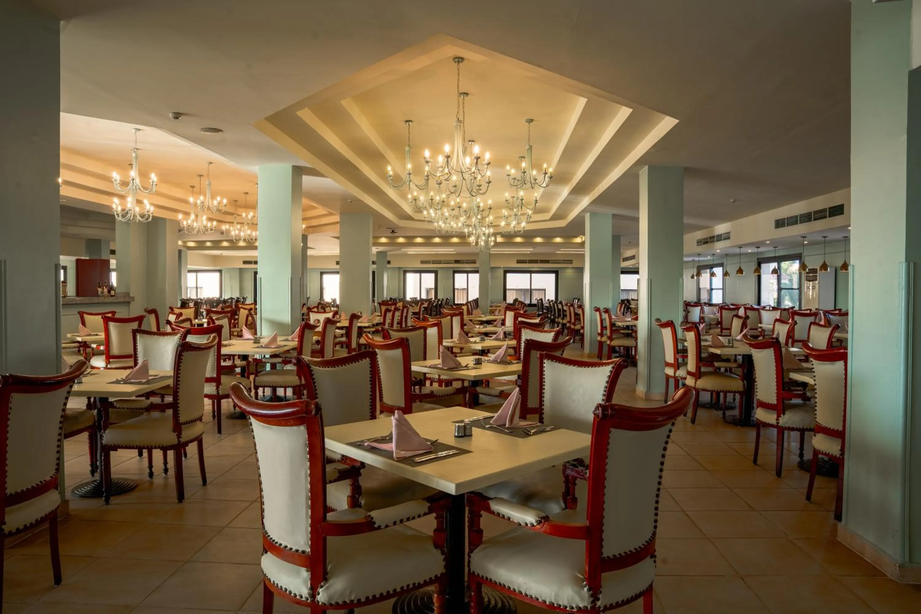 Restaurant/places to eat in Blend Club Aqua Resort