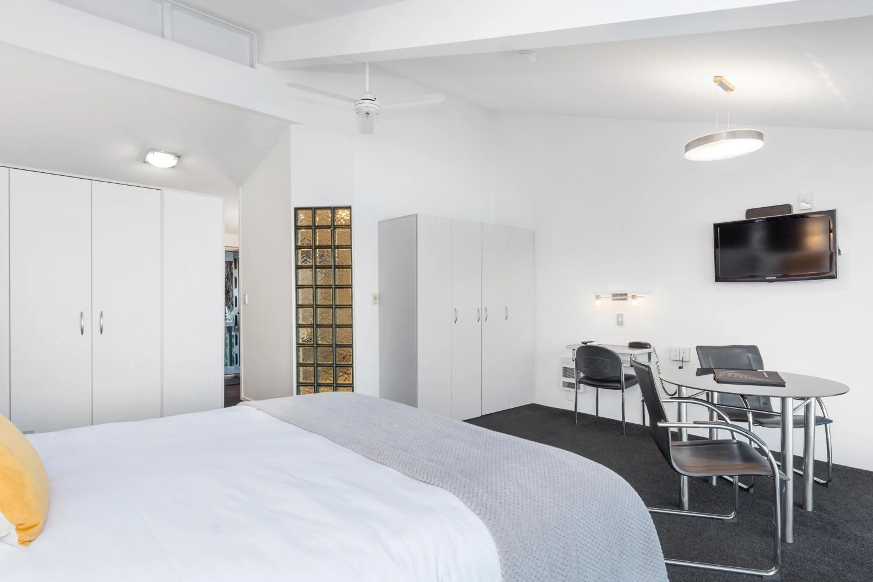 Bed in The Tauranga on the Waterfront