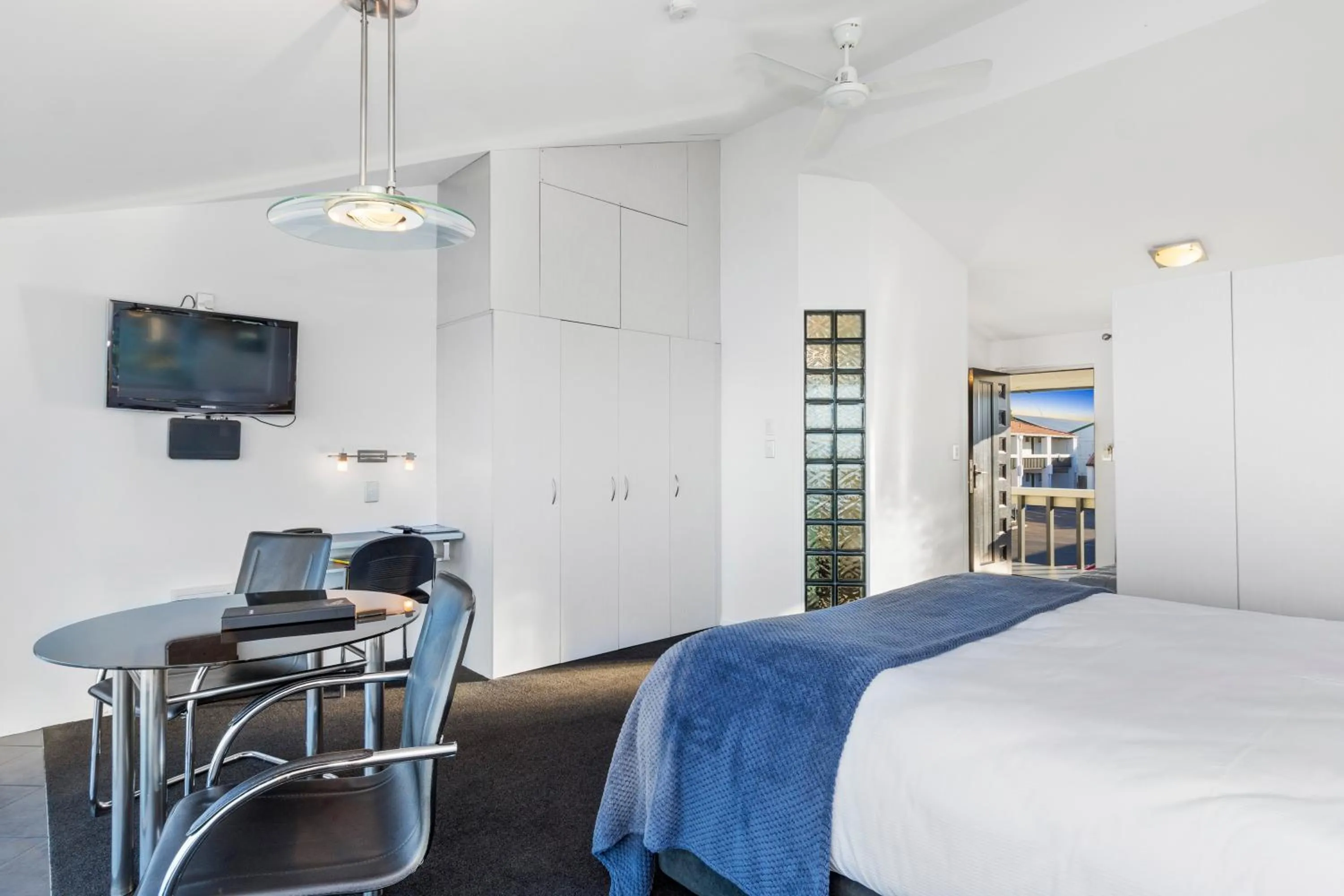 Bedroom, Bed in The Tauranga on the Waterfront