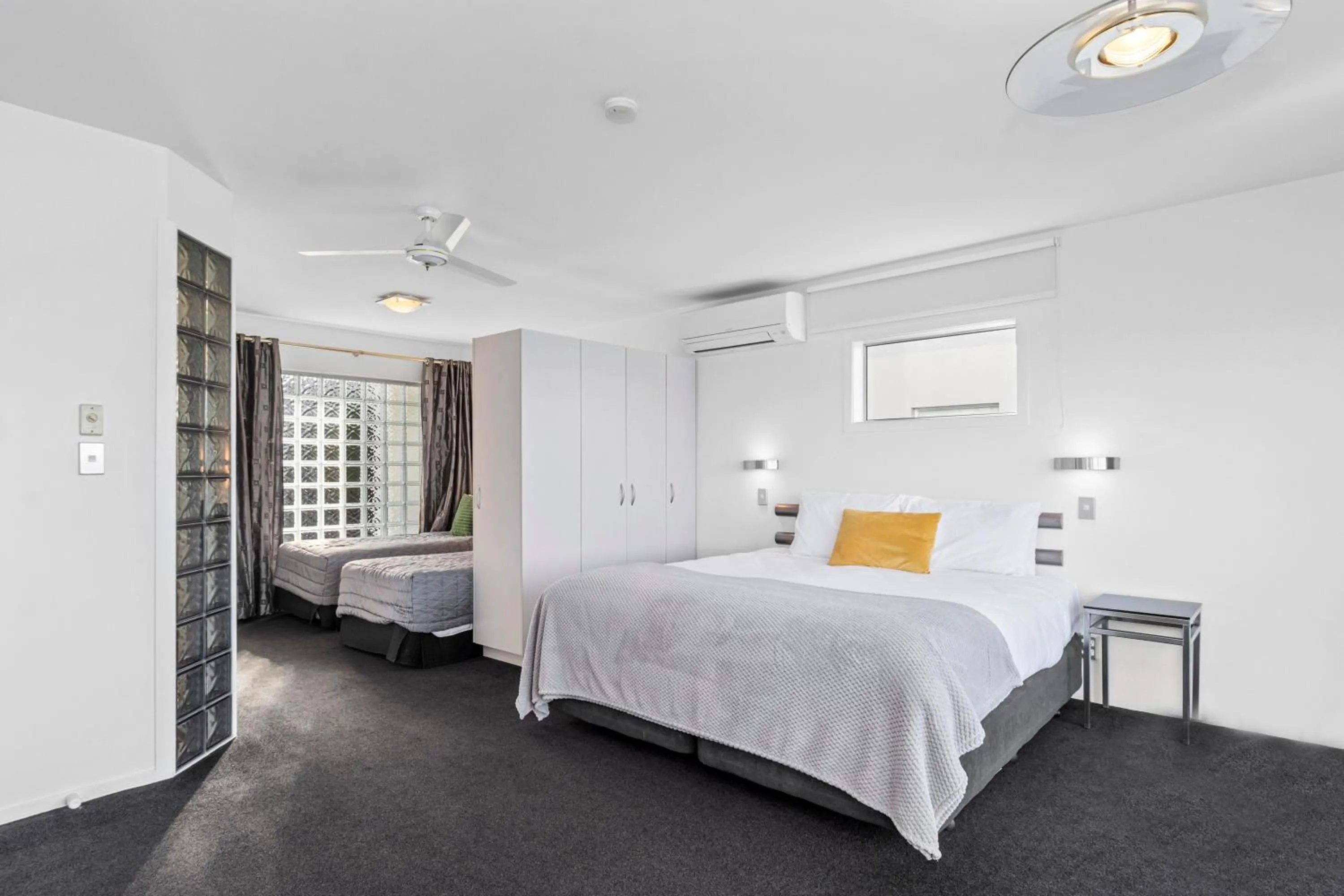 Bed in The Tauranga on the Waterfront