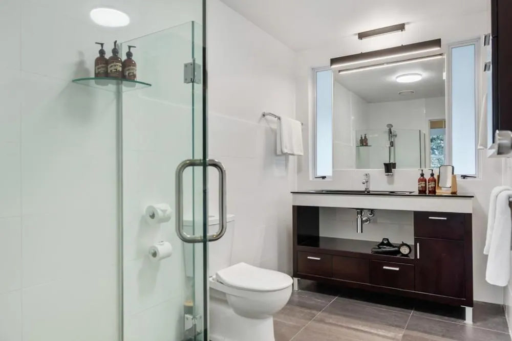 Bathroom in The Tauranga on the Waterfront
