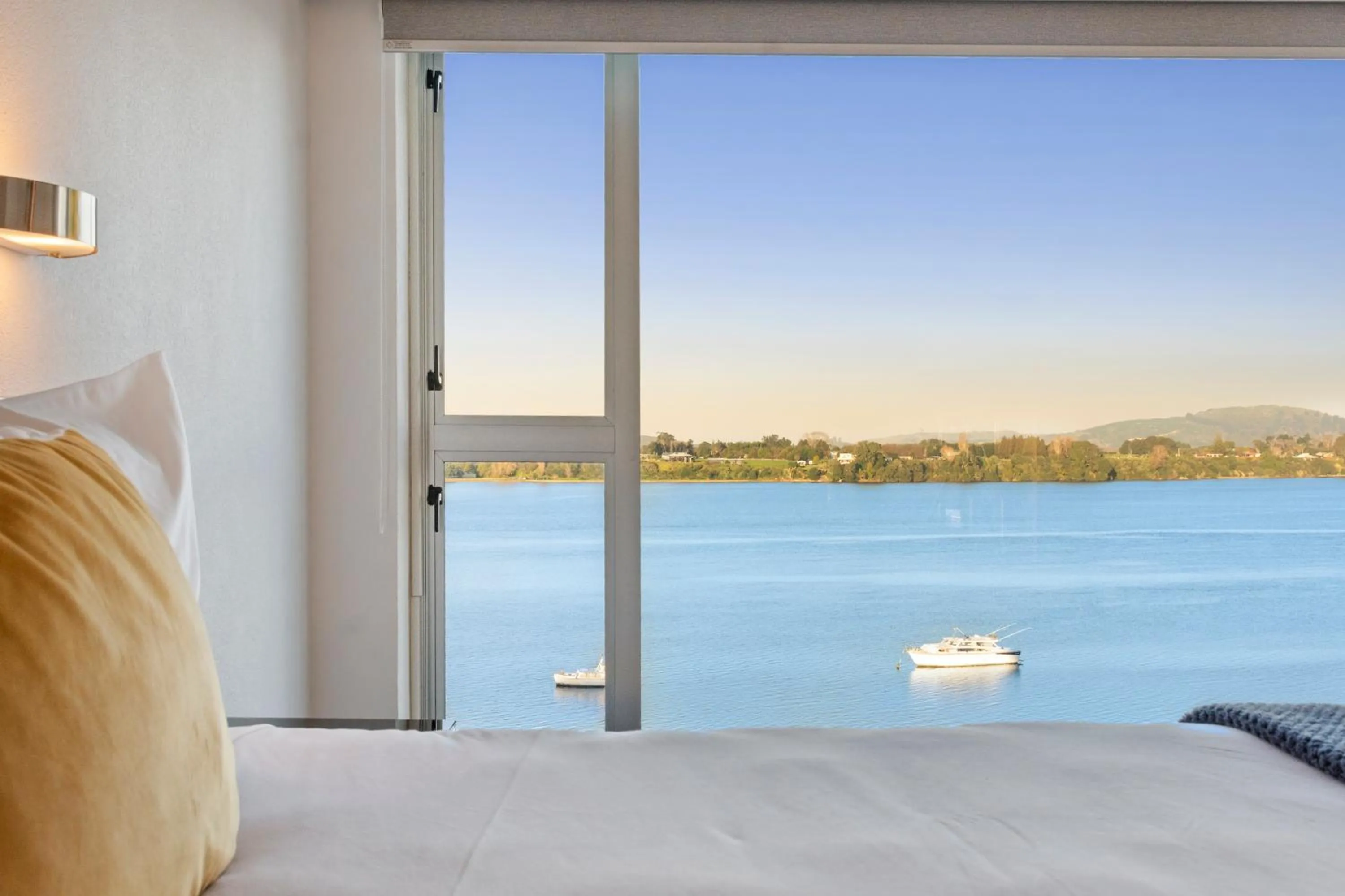 Sea view, Bed in The Tauranga on the Waterfront