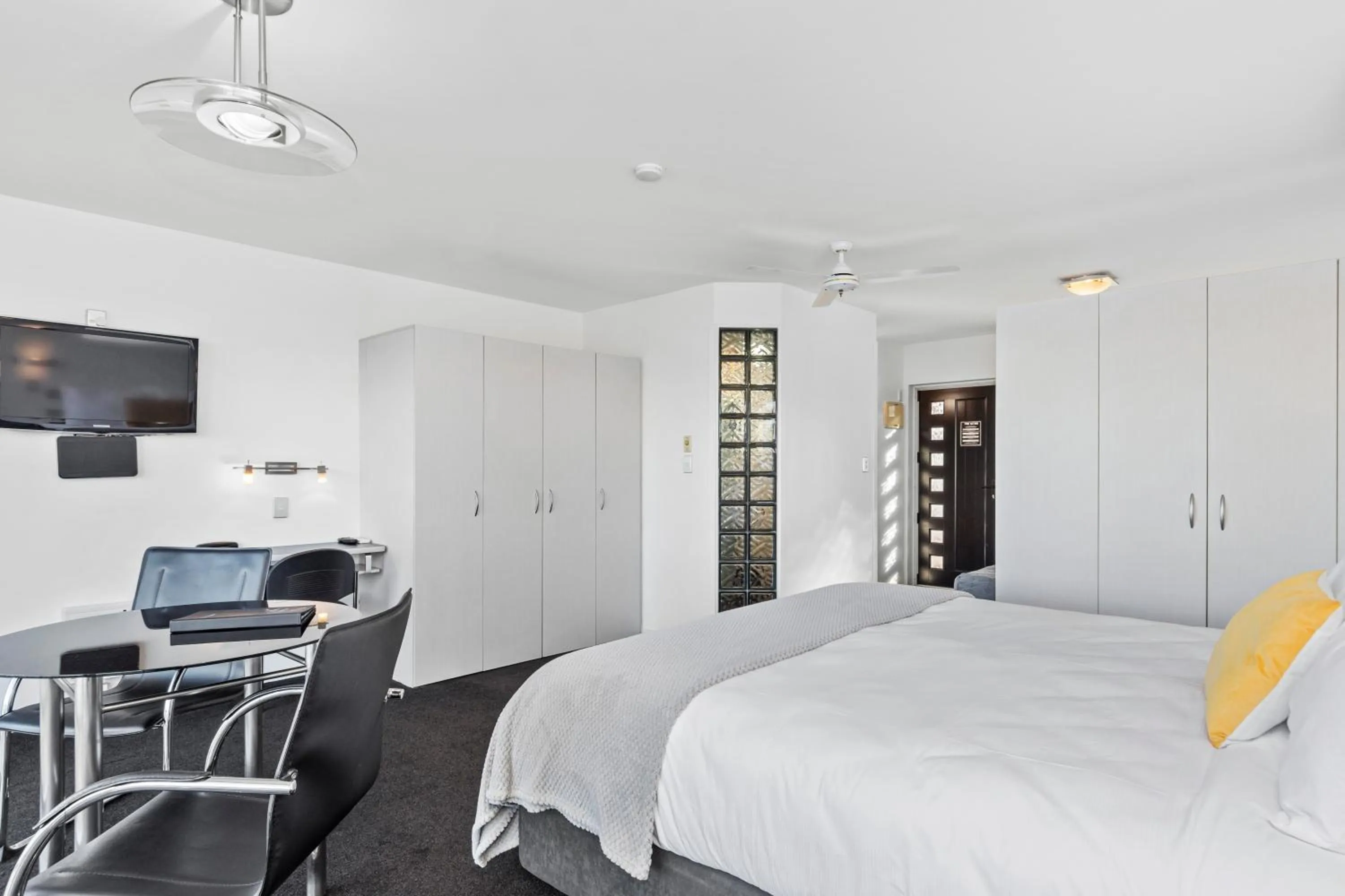 Bed in The Tauranga on the Waterfront