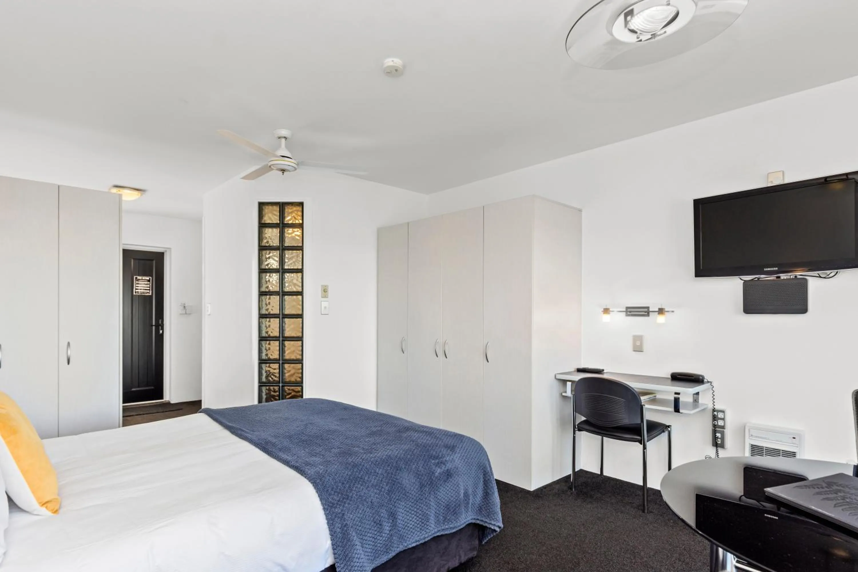 Bed in The Tauranga on the Waterfront