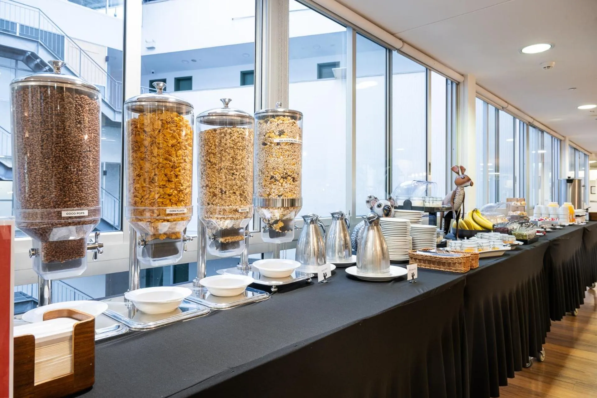 Breakfast in YHA Sydney Harbour