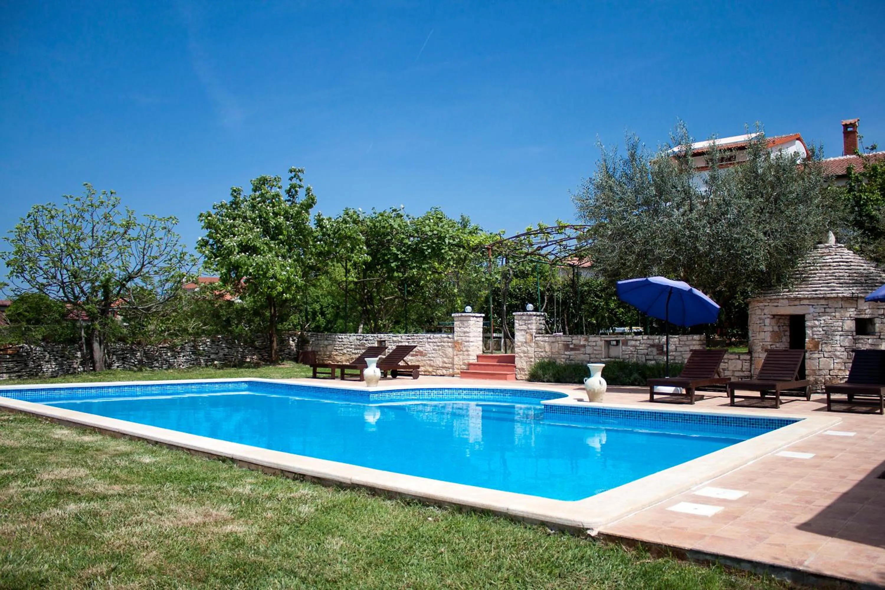 Swimming pool in Apartments Ivan & Tina