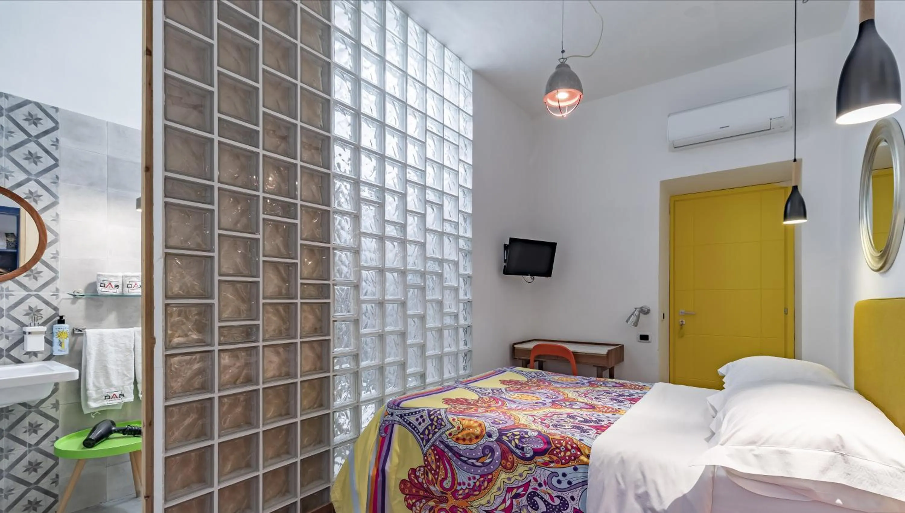 Bedroom, Bed in DAB Guest House