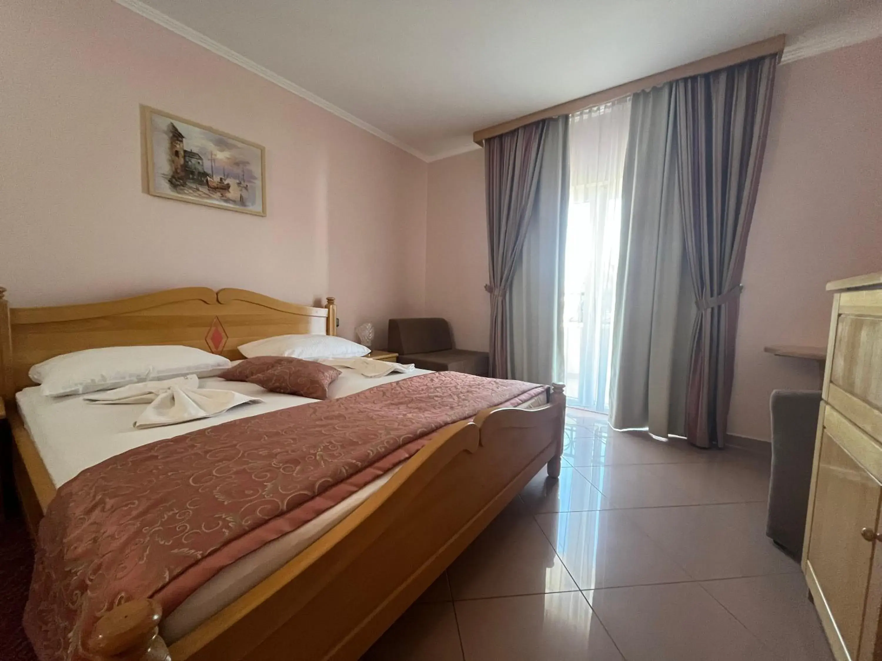 Standard Single Room in Hotel Miramare Standard Single Room in Hotel Miramare