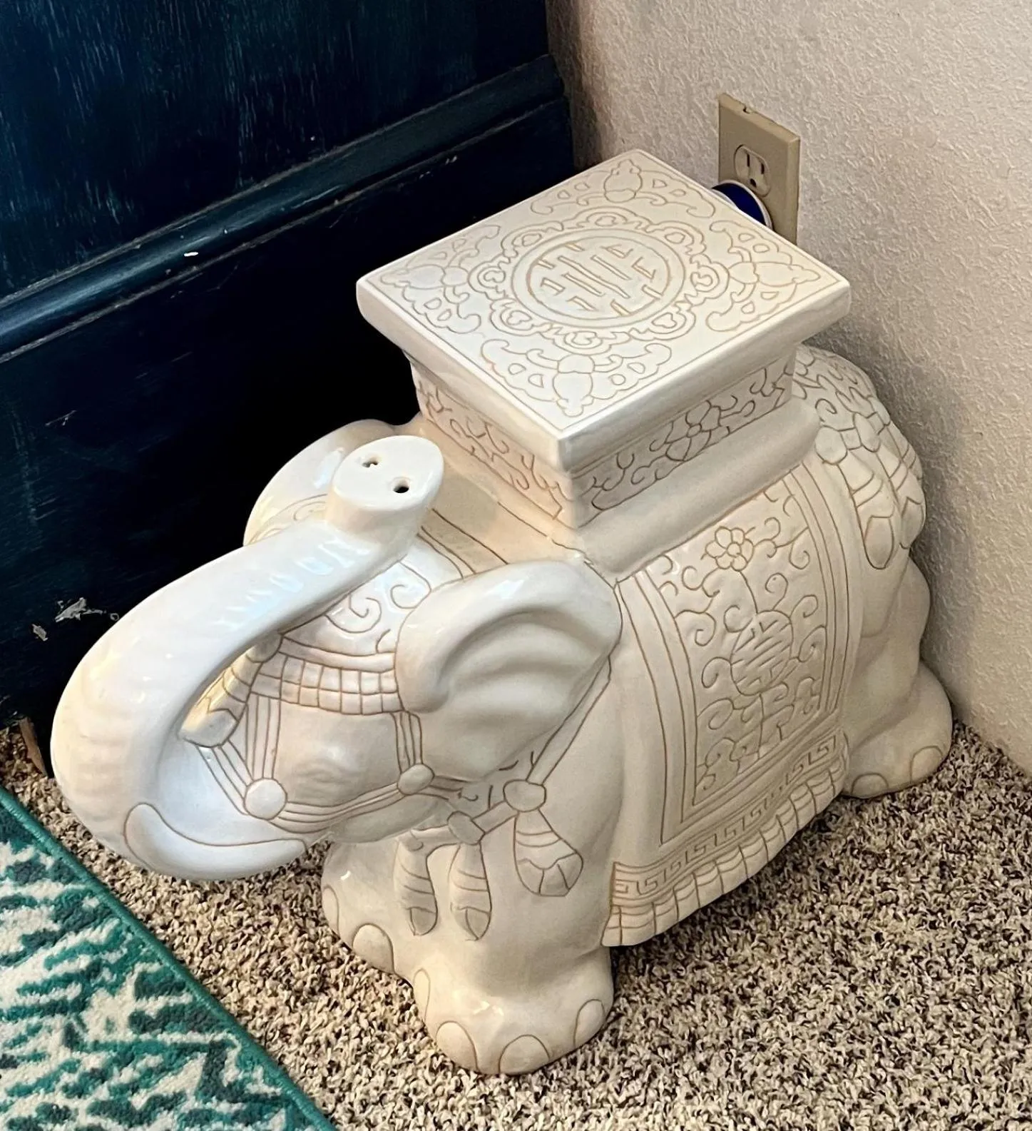 Decorative detail in Leah's Homestay in Hoquiam