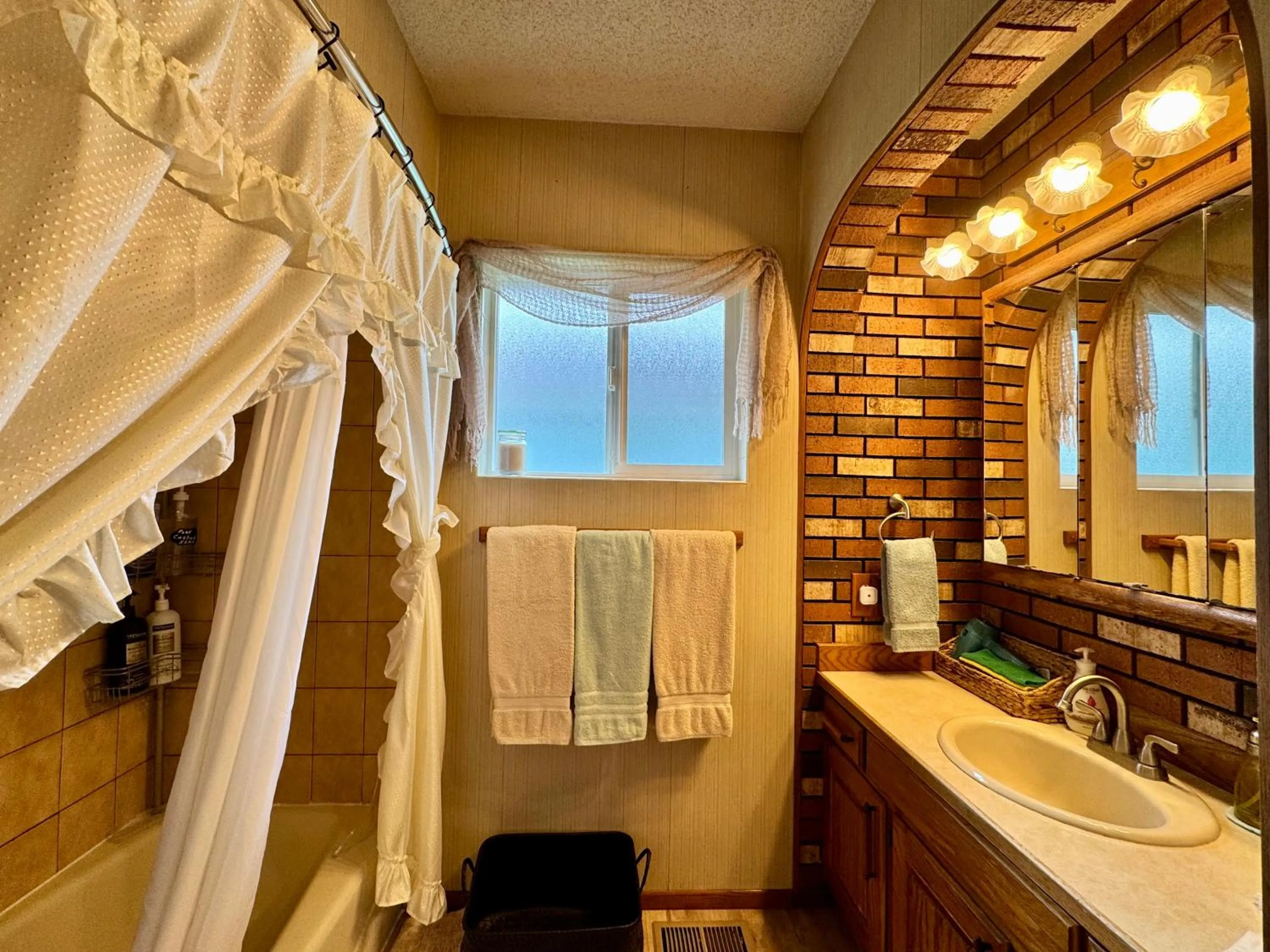 Bathroom in Leah's Homestay in Hoquiam