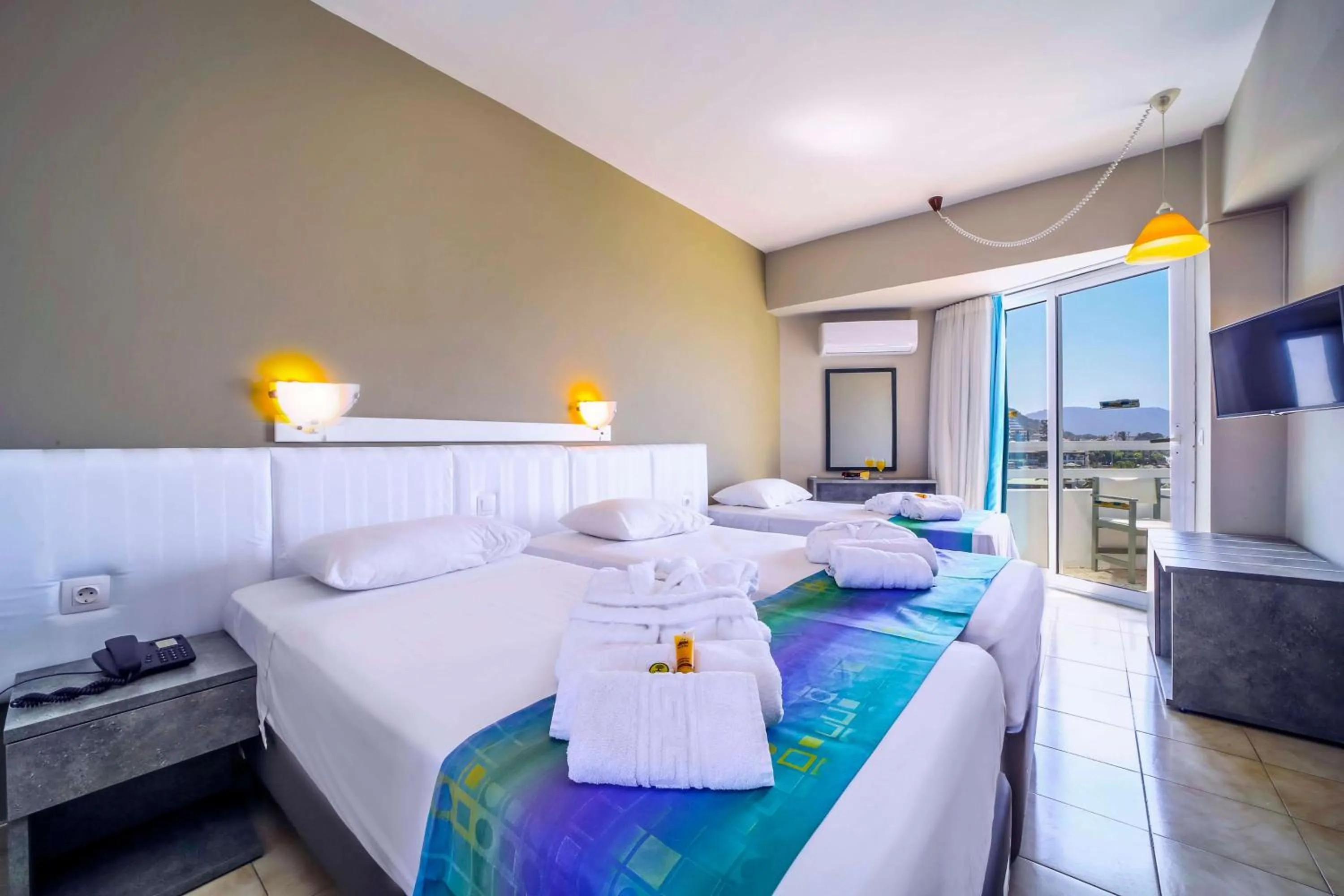 Bedroom, Bed in Lito Hotel