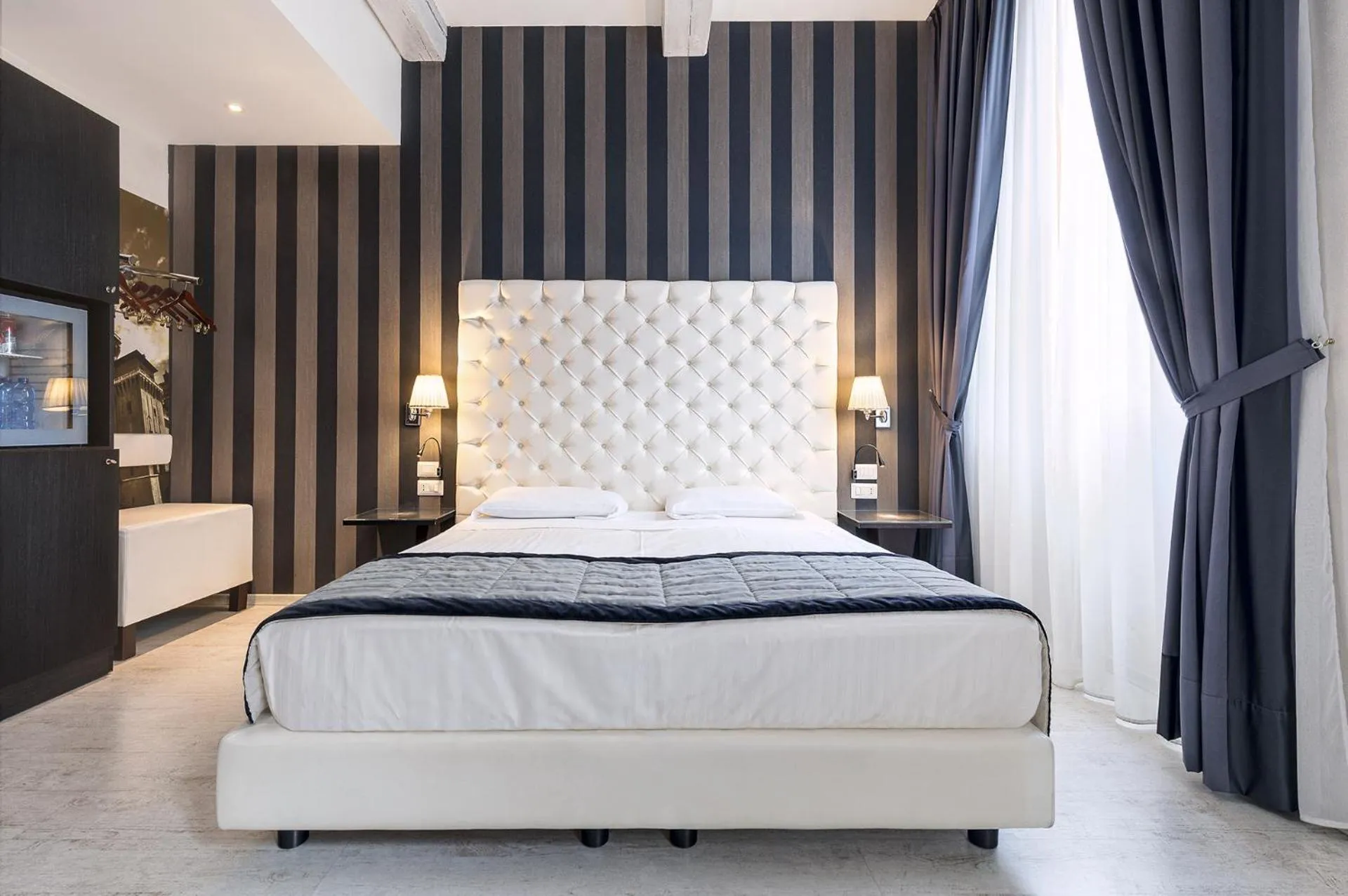 Bed in Hotel Nazionale