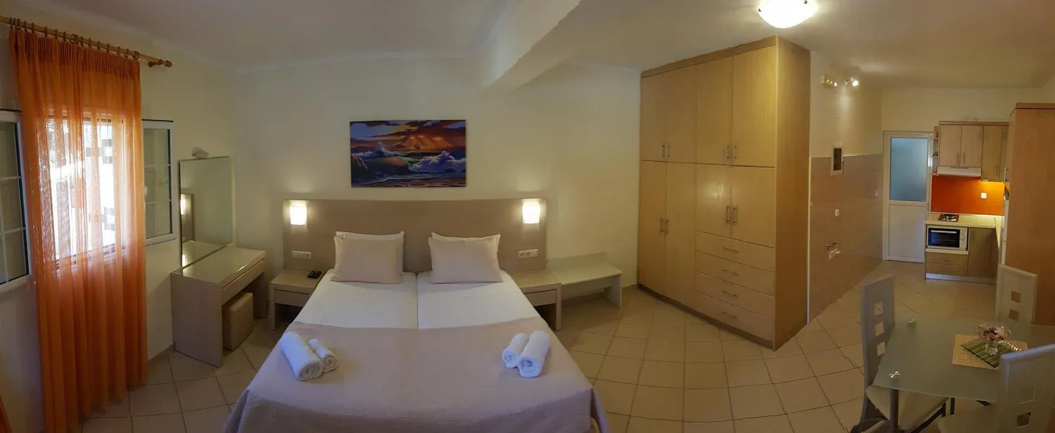 Photo of the whole room, Bed in Angelica Hotel