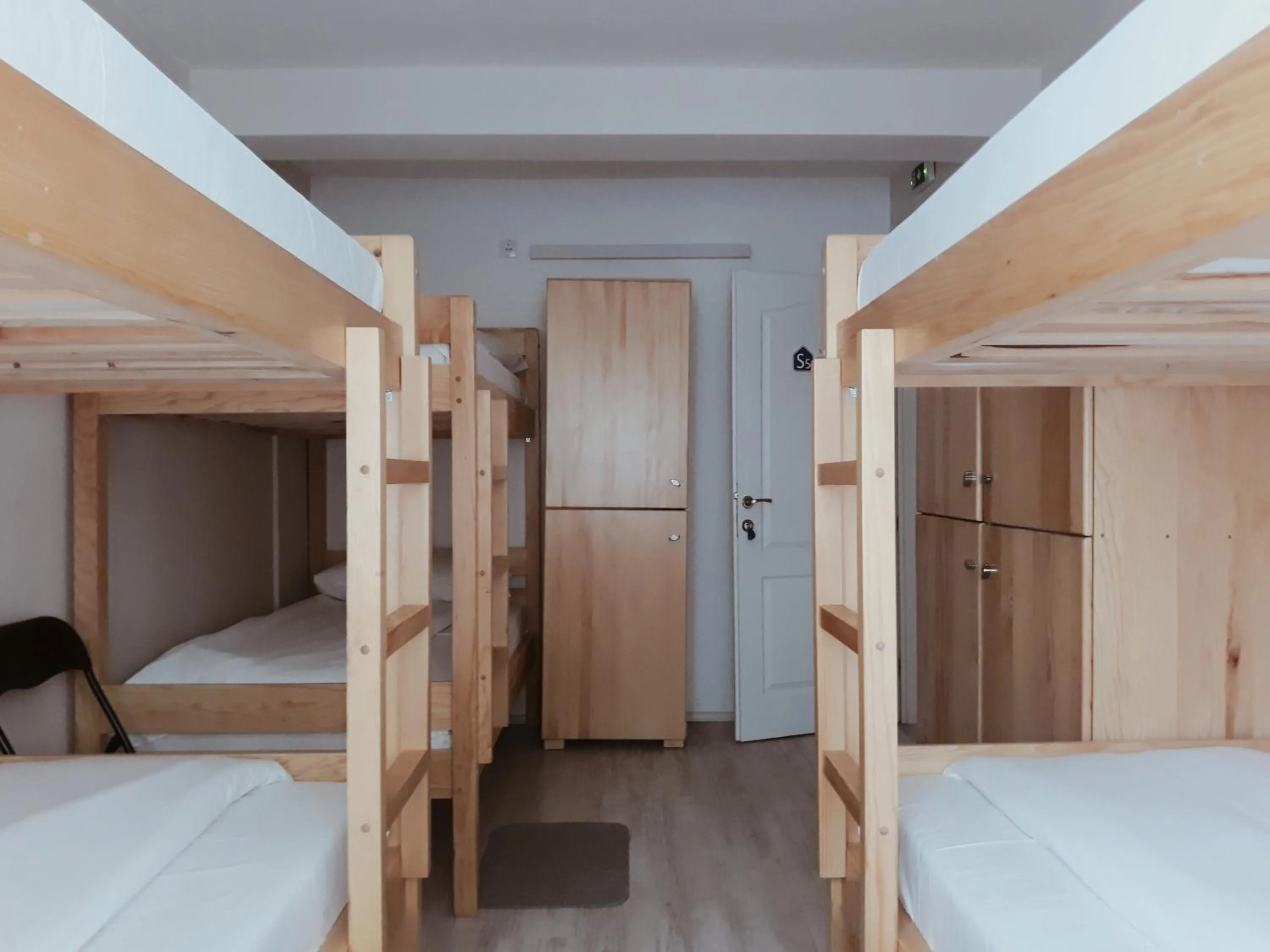 bunk bed, Bed in Bloom Inn