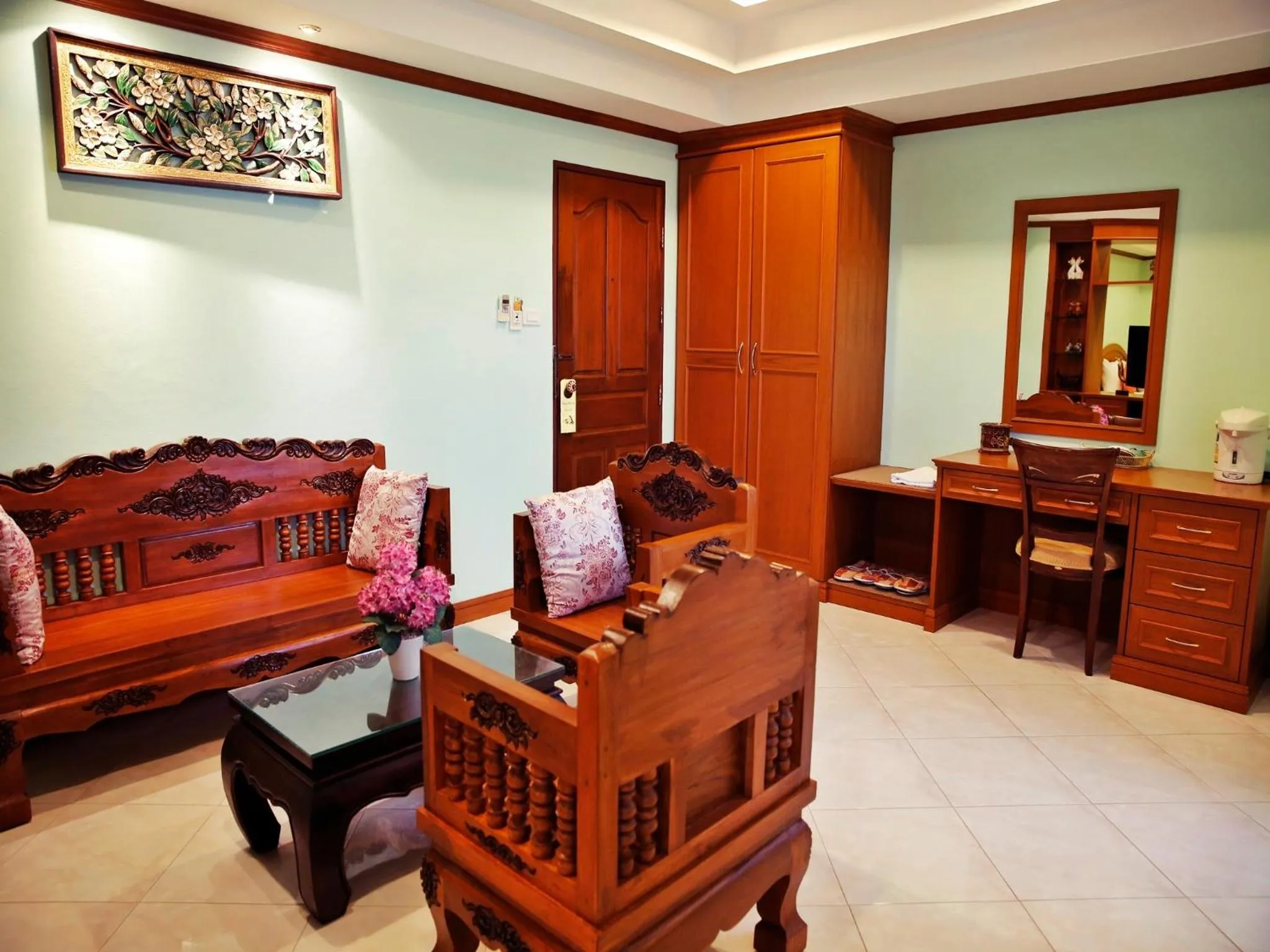 Property building in Baan SS Karon