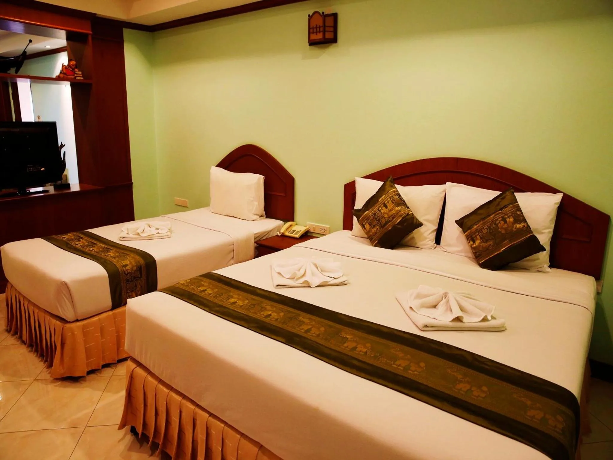 Bedroom, Bed in Baan SS Karon