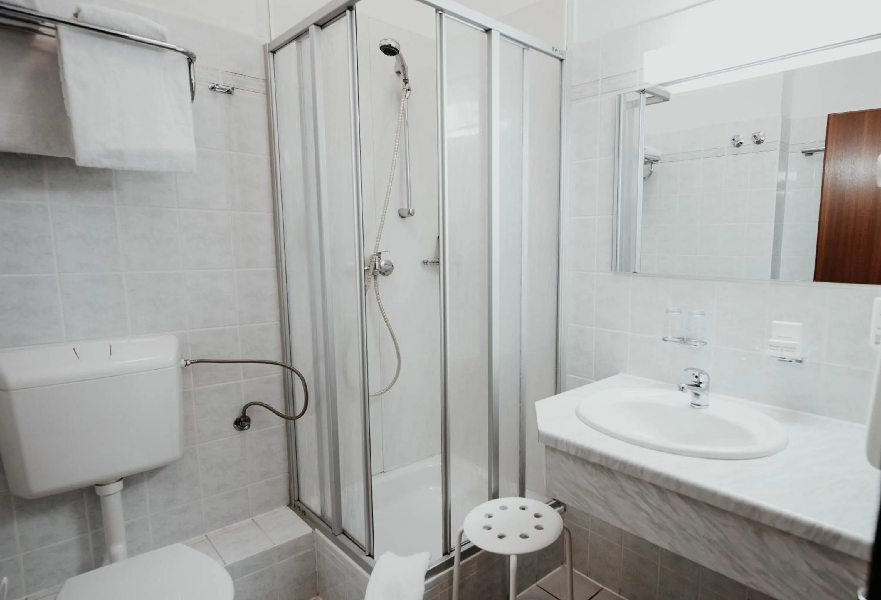 Shower in Sonnenhotel Hoher Hahn